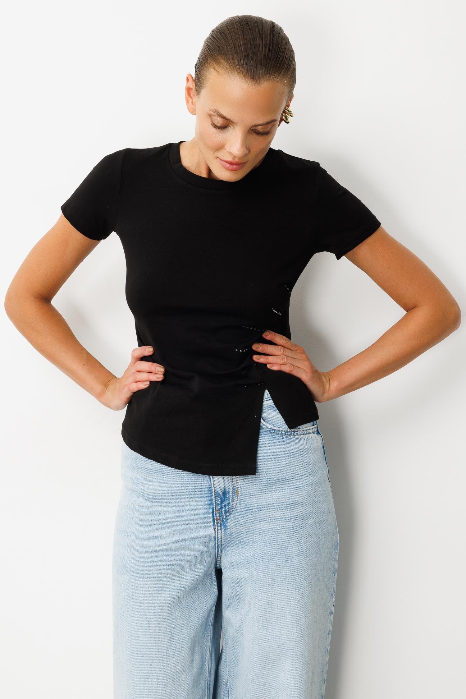 Drape Detaylı Taşlı Tişört-SİYAH