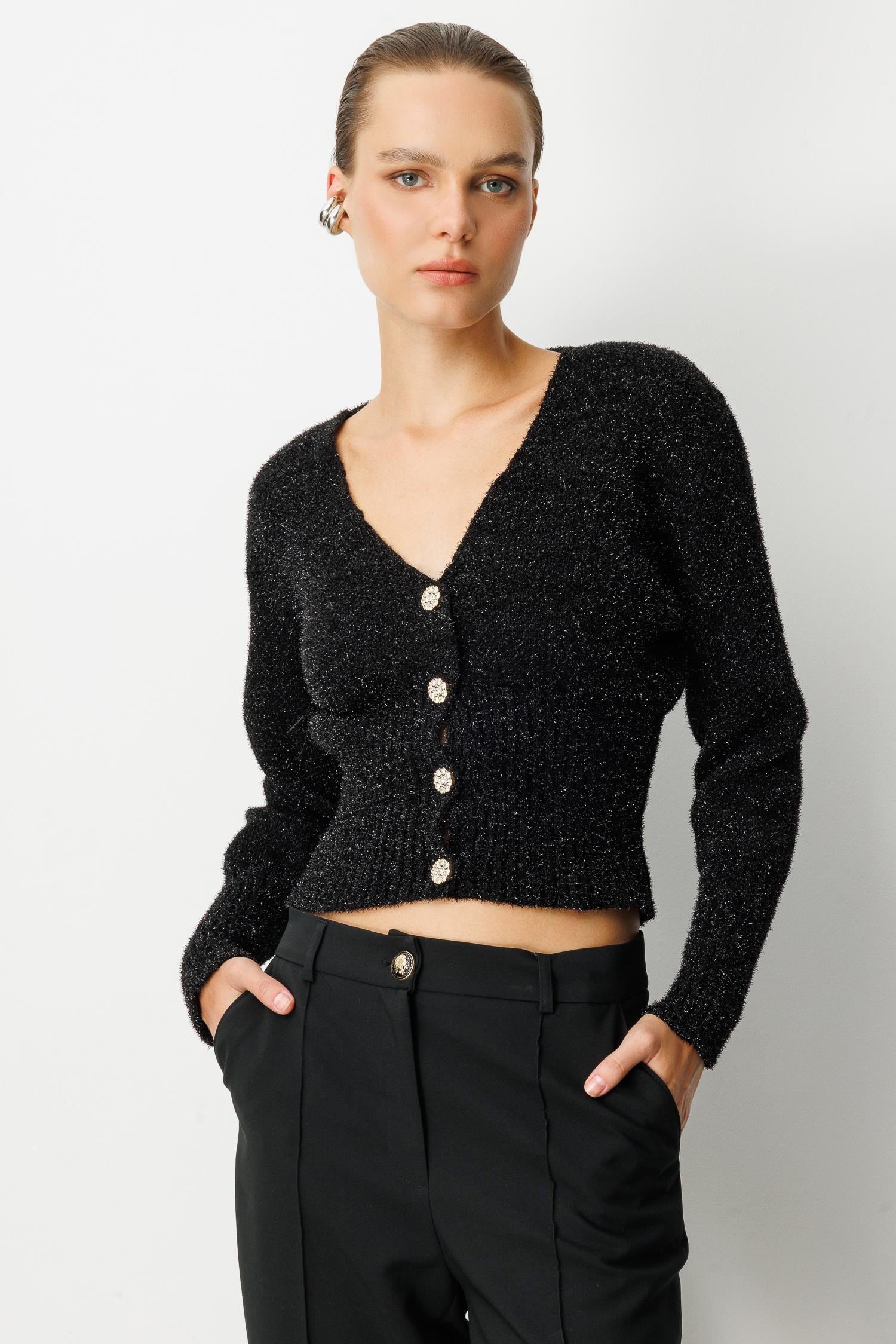 Düğme Detay Simli Kısa Triko Hırka-SİYAH