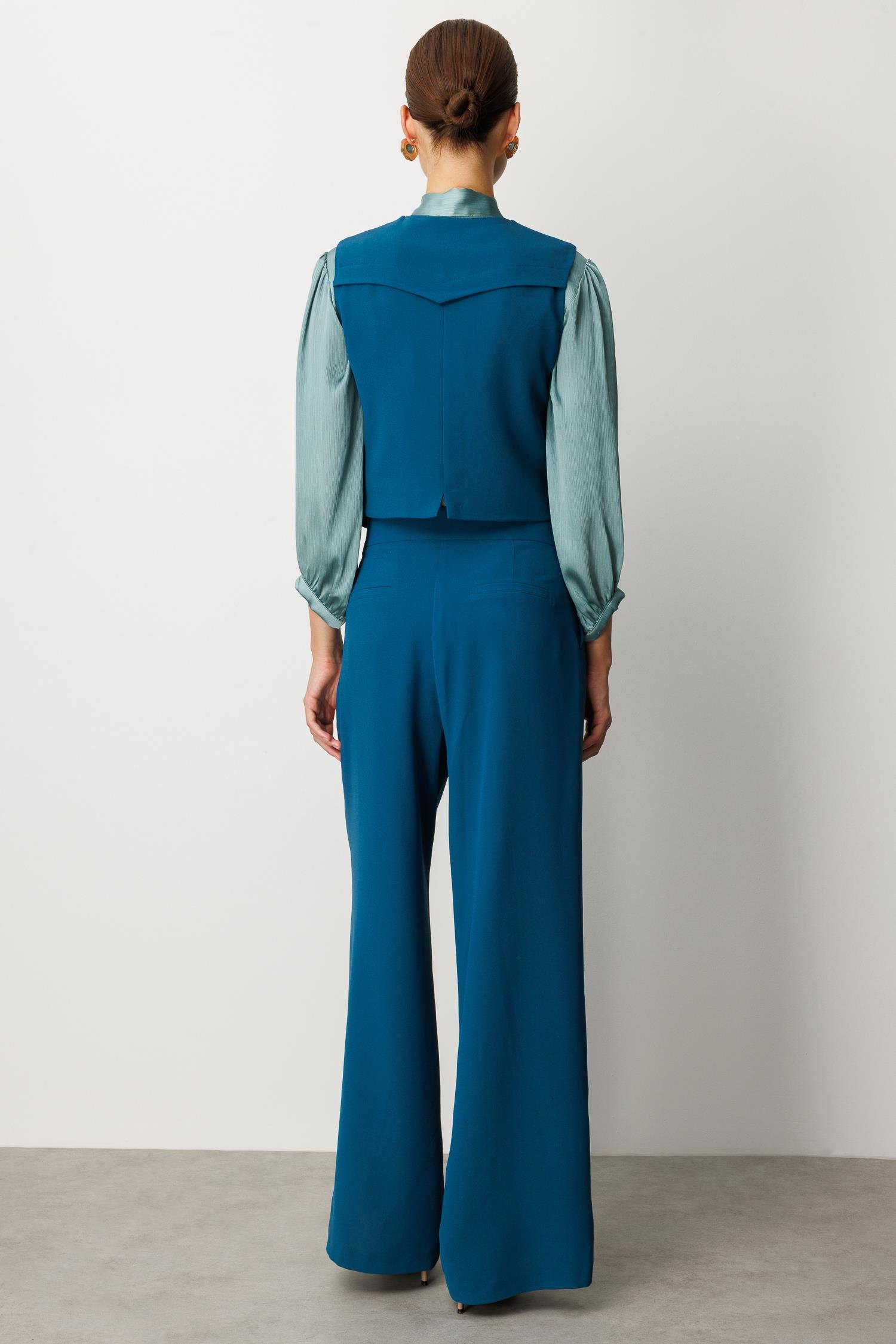 Düğme Detaylı Krep Kumaş Yelek-PETROL