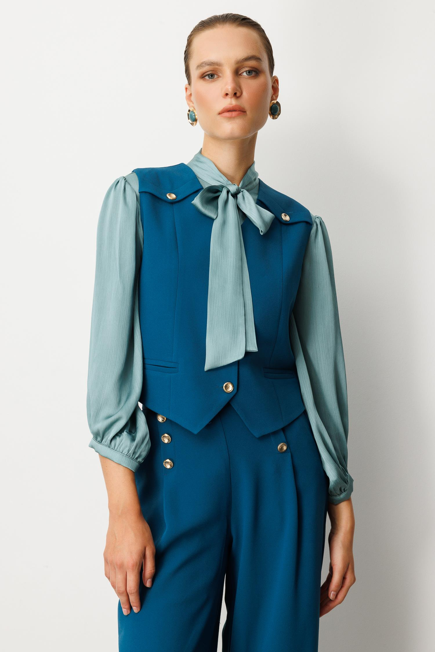 Düğme Detaylı Krep Kumaş Yelek-PETROL