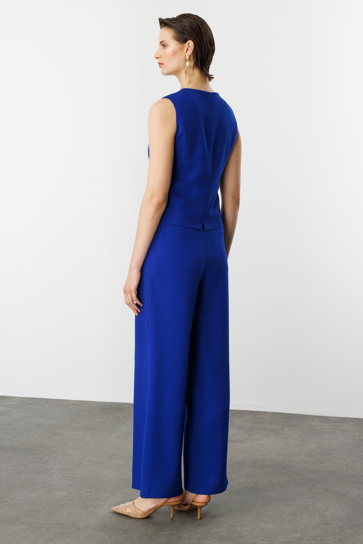 Düğme Detaylı Krep Yelek-SAX