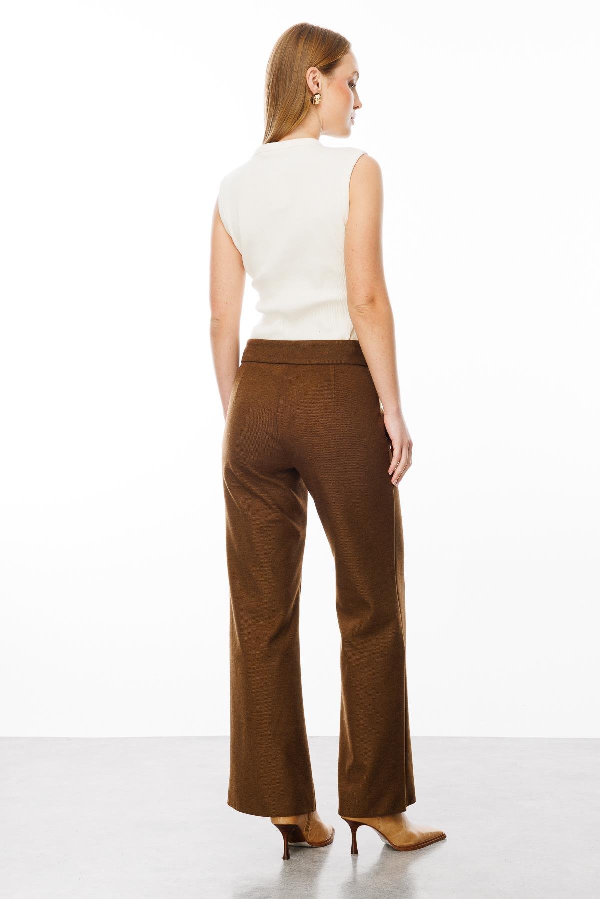 Düğme Detaylı Yüksek Bel Pantolon