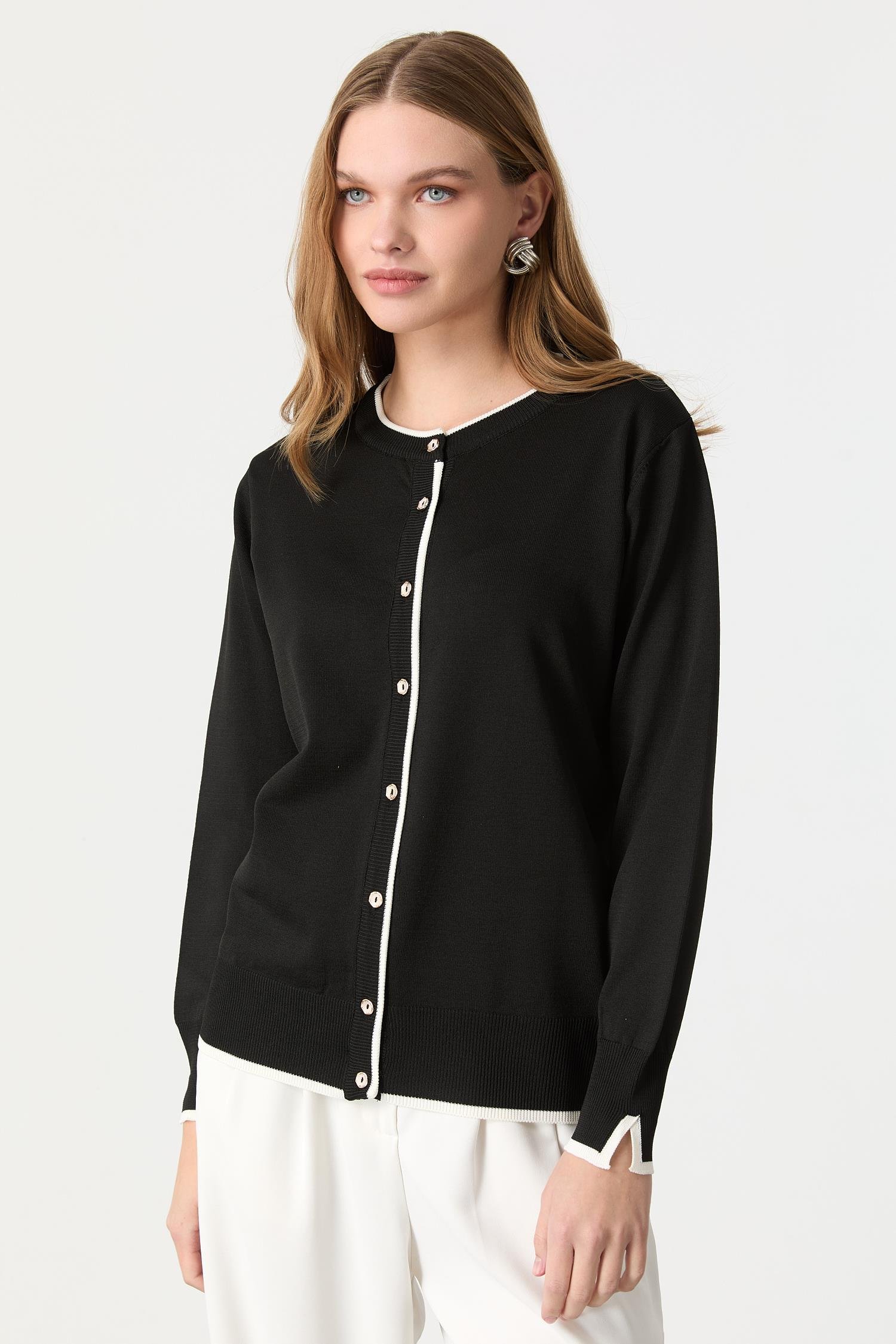 Düğmeli Basic Triko Hırka-SİYAH/KEMİK