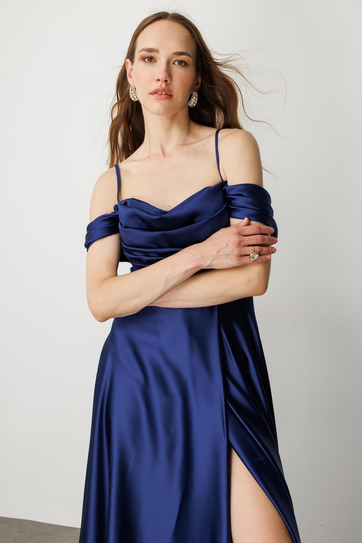 Düşük Kol Saten Abiye Elbise-LACI