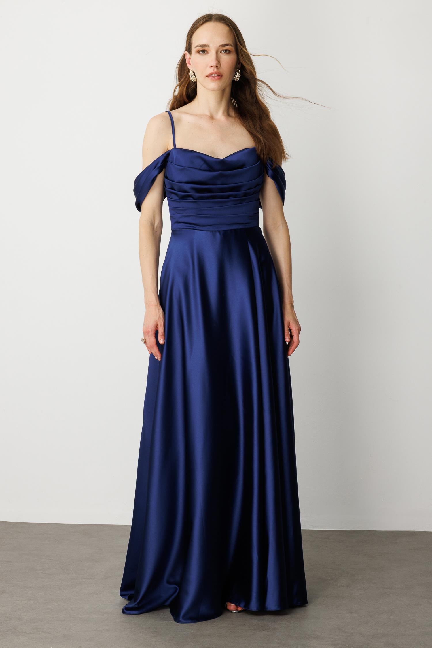 Düşük Kol Saten Abiye Elbise-LACI