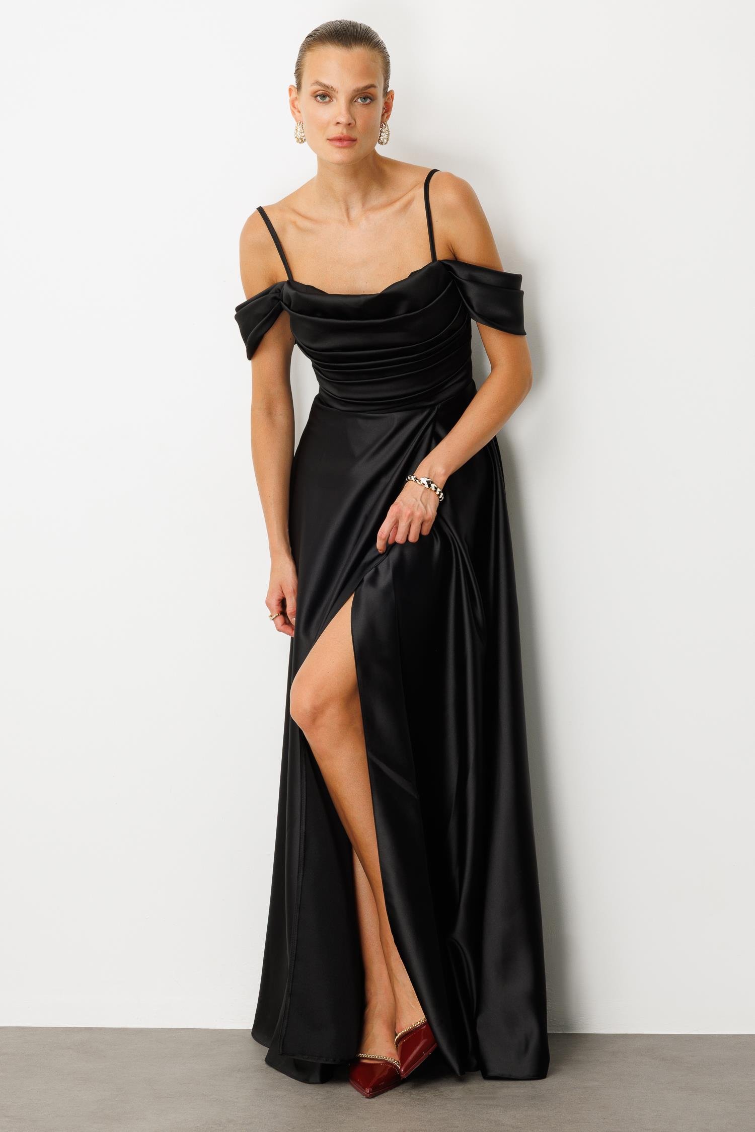 Düşük Kol Saten Abiye Elbise-SİYAH