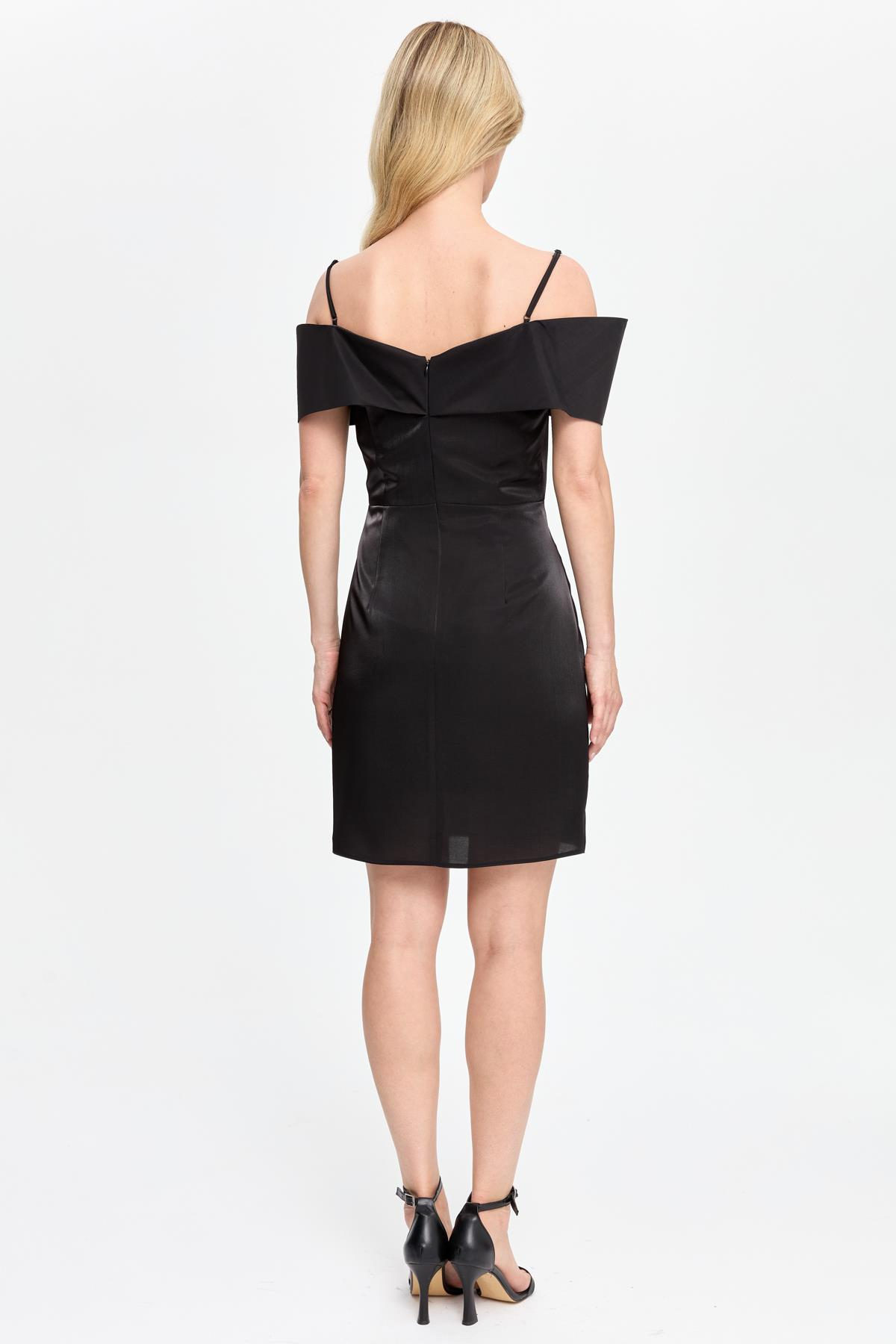 Düşük Omuz Taş Detaylı Kısa Abiye - SİYAH