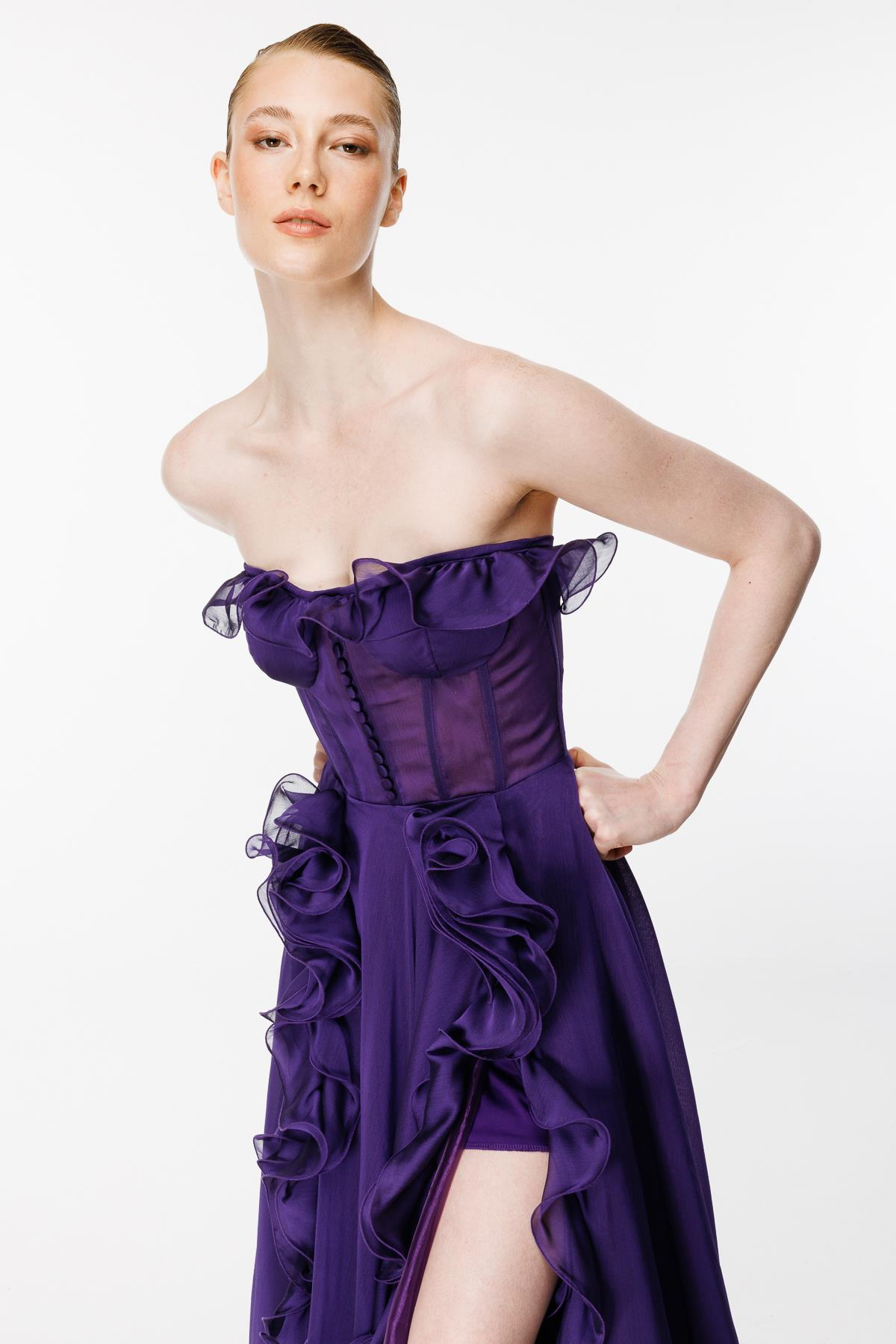 Eteği Volanlı Straplez Abiye - MOR