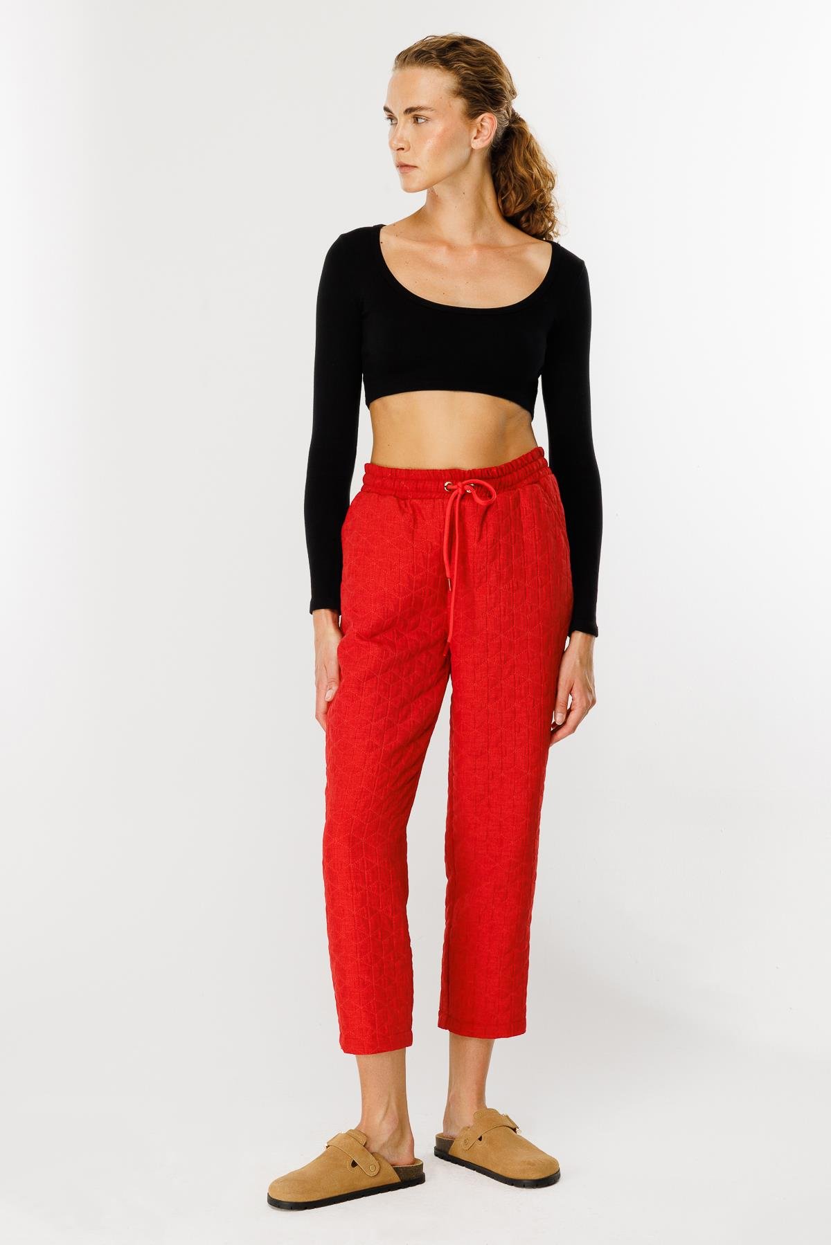 Kapitone Desenli Beli Lastikli Pantolon - KIRMIZI