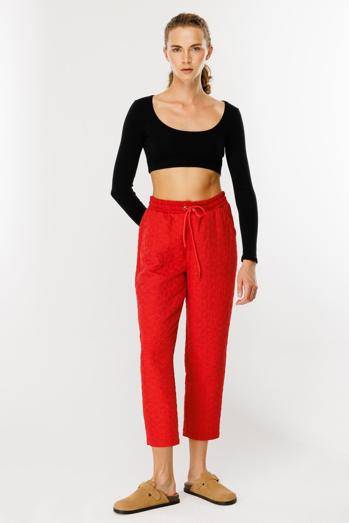 Kapitone Desenli Beli Lastikli Pantolon - KIRMIZI