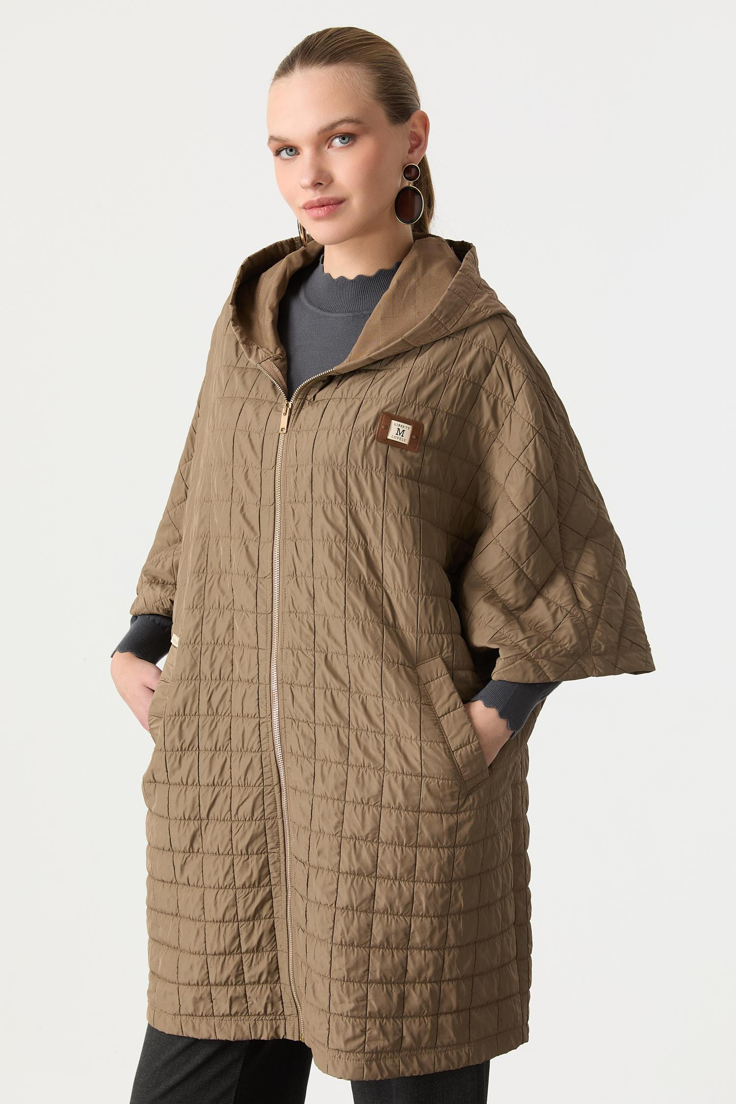 Kapitone Kapüşonlu Yelek-CAMEL