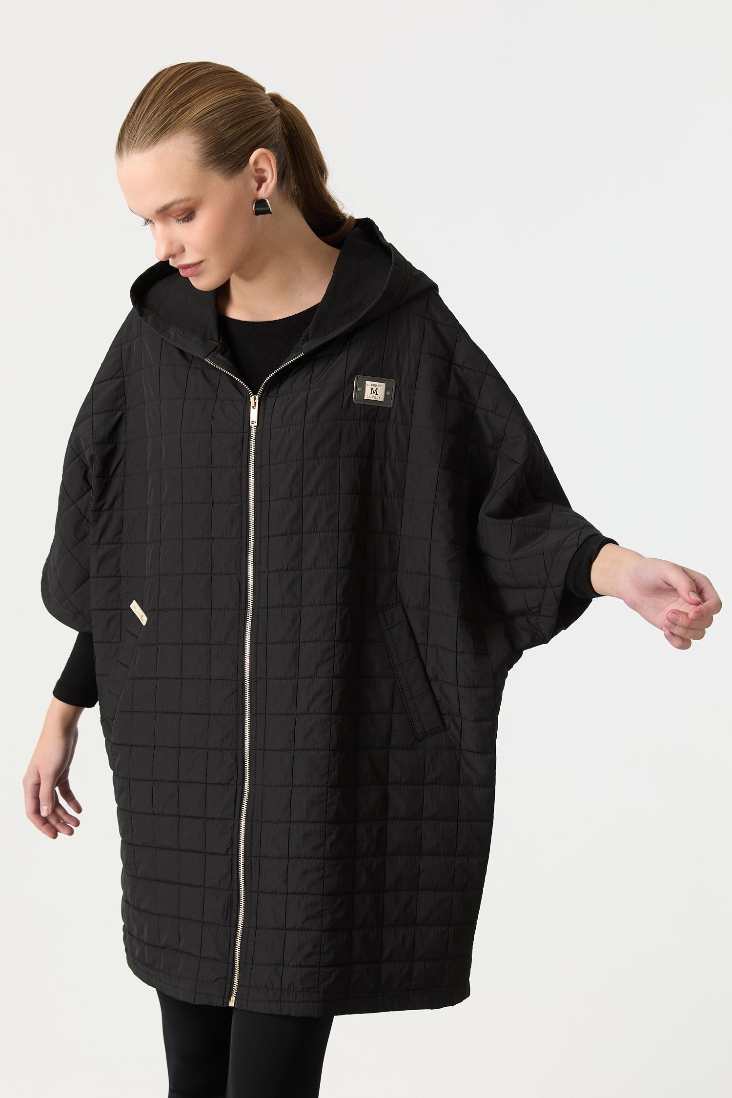 Kapitone Kapüşonlu Yelek-SİYAH