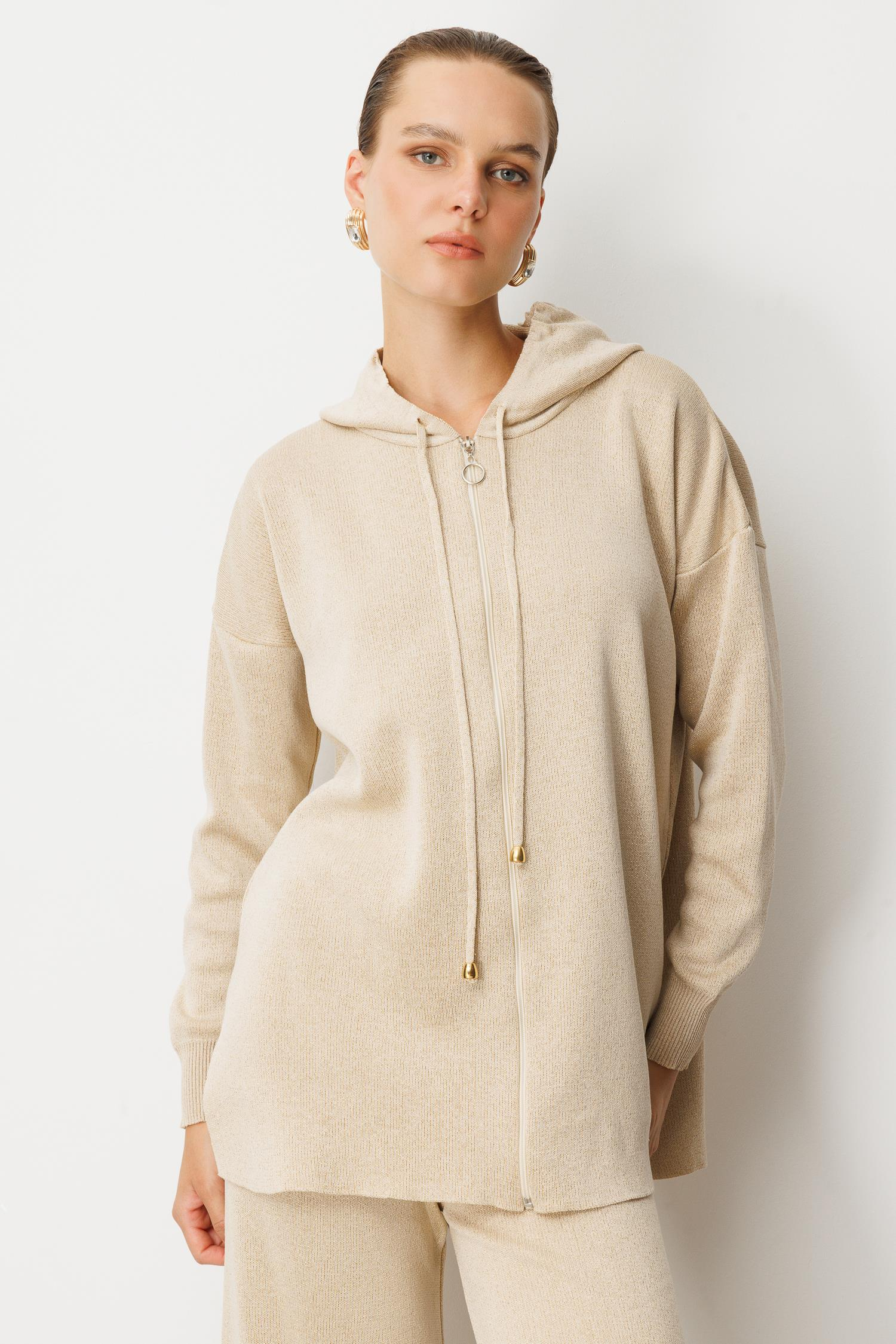 Kapüşon Detay Simli Triko Takım-BEJ