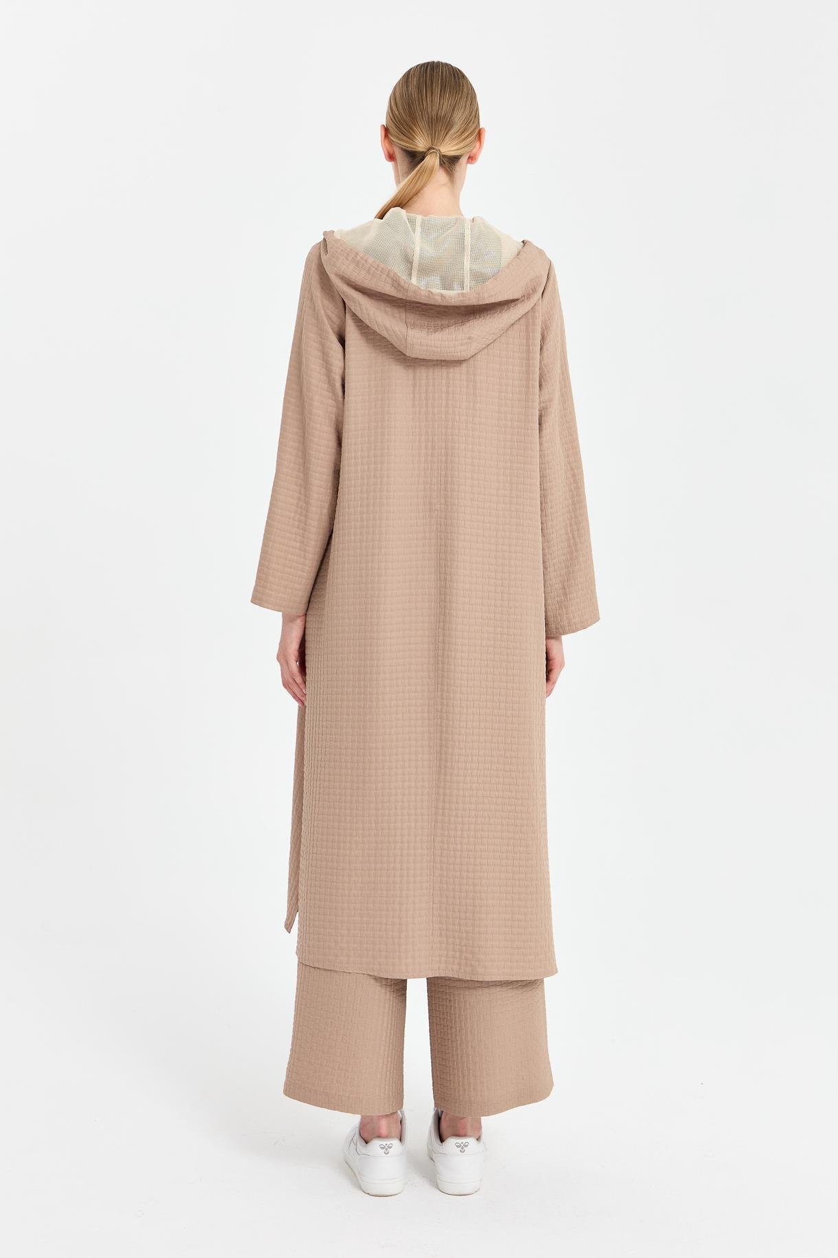 Kapüşon Ve Gold Detaylı Uzun Kap - VİZON