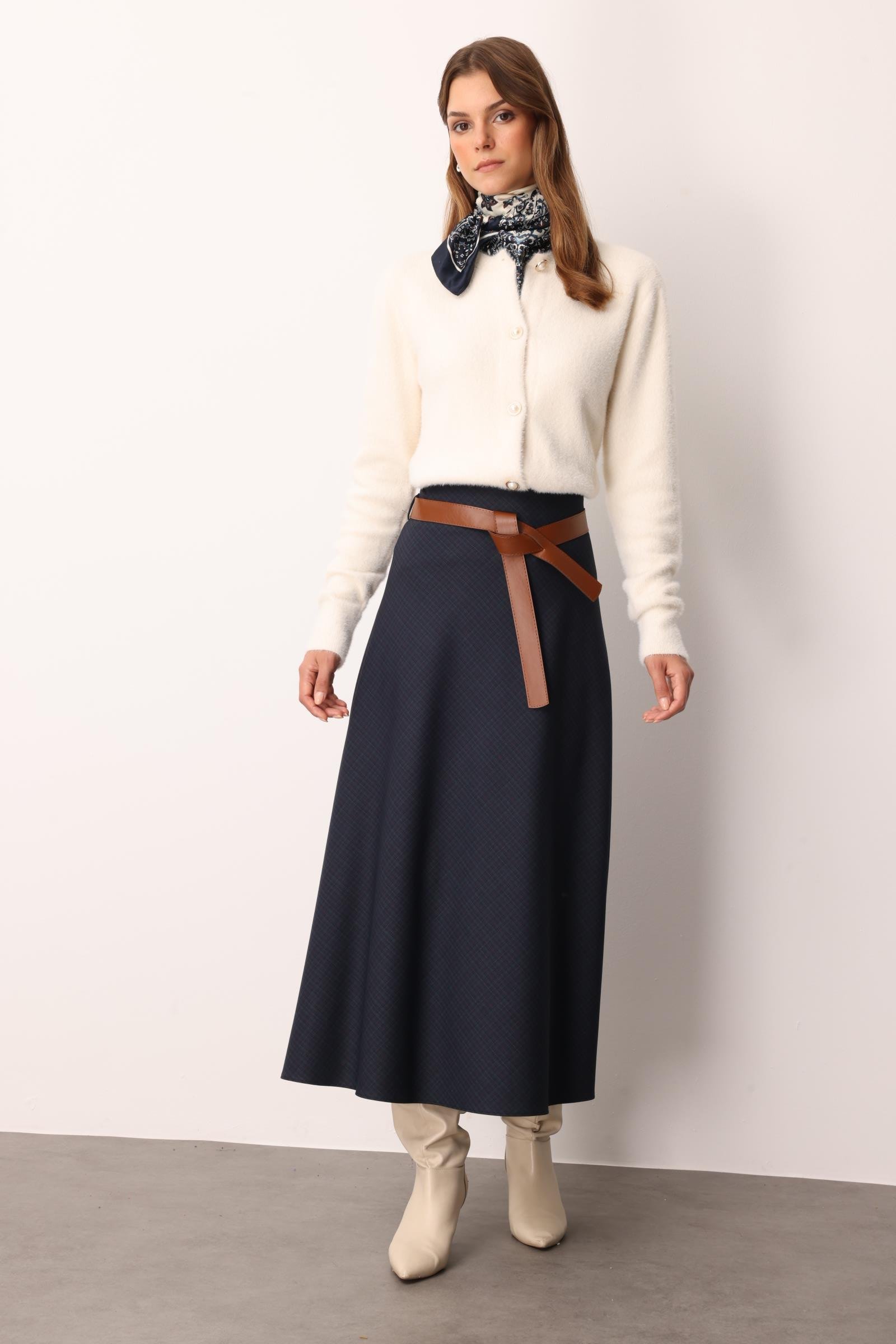 Kemer Detaylı Kloş Etek-LACI