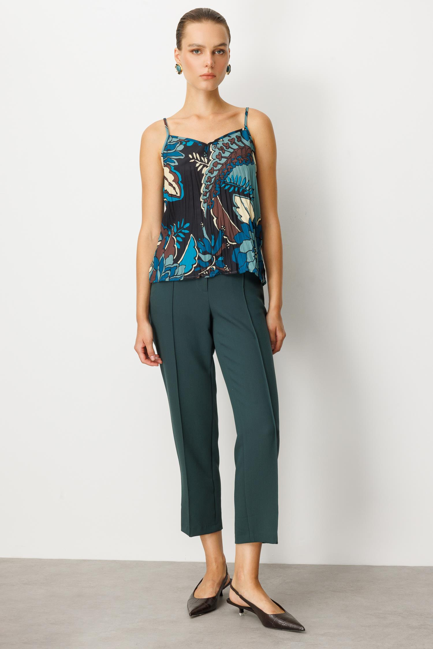 Kendinden Desenli Askılı Bluz-PETROL