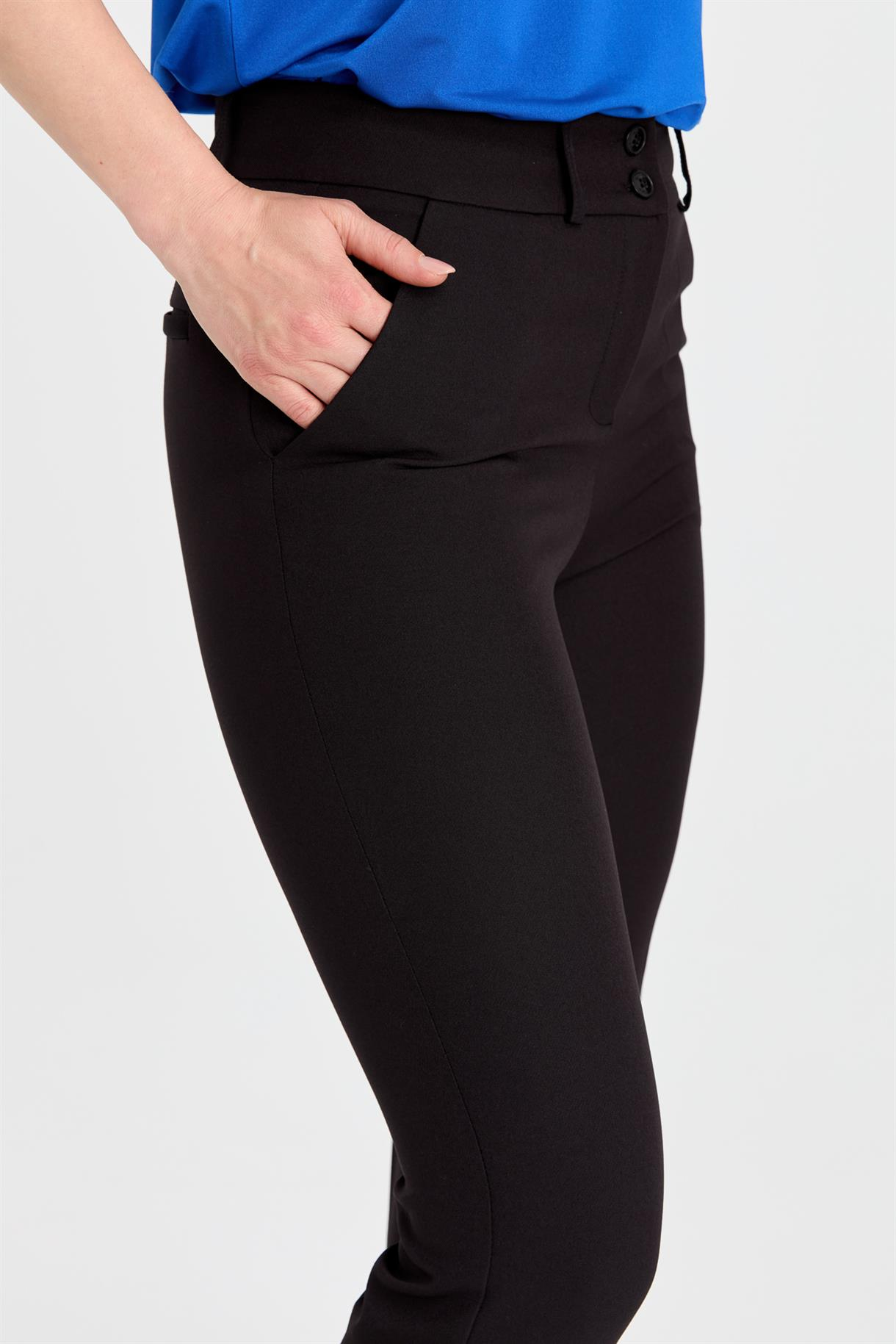 Klasik Fit Kesim Pantolon - SİYAH