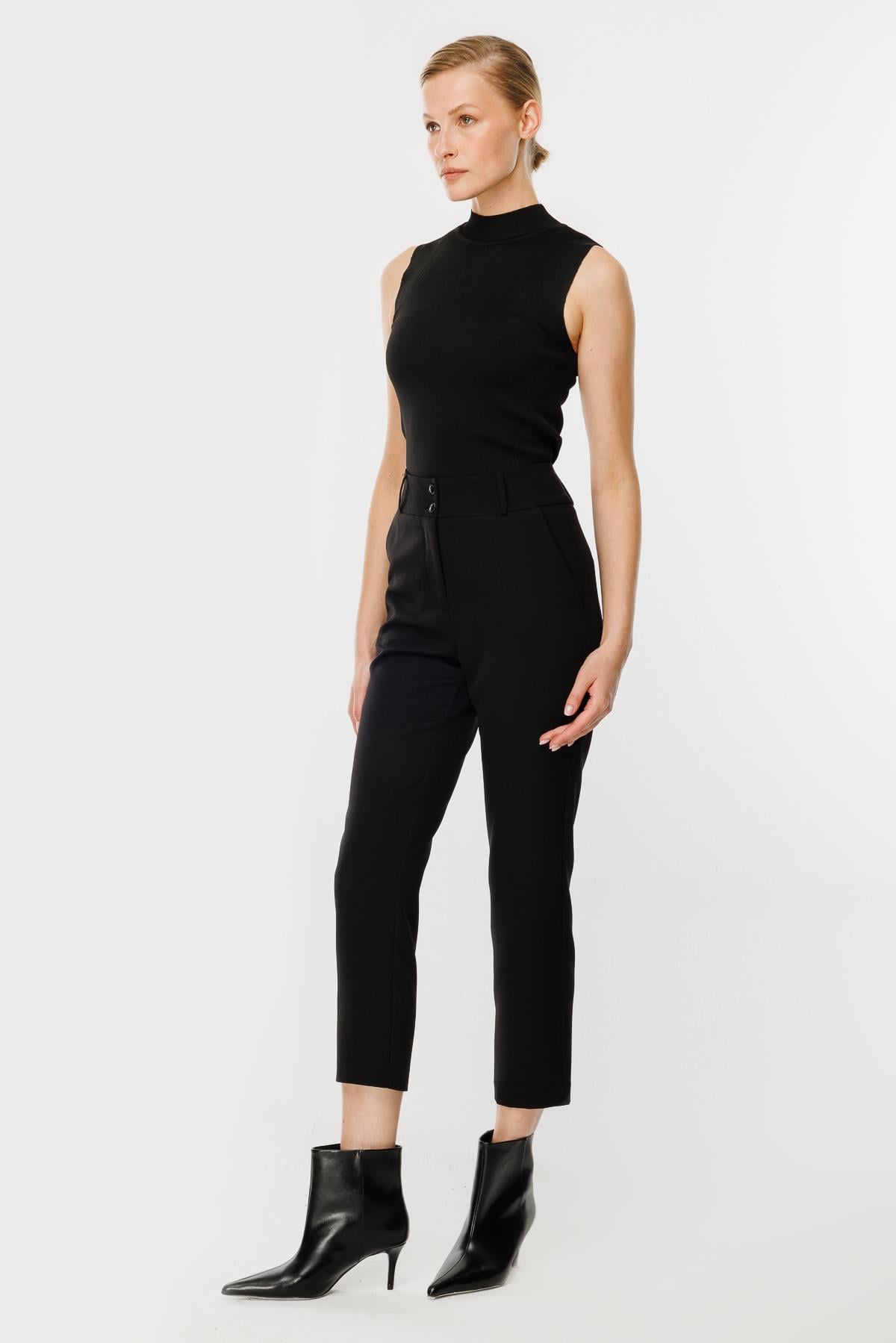 Klasik Fit Kesim Pantolon - SİYAH