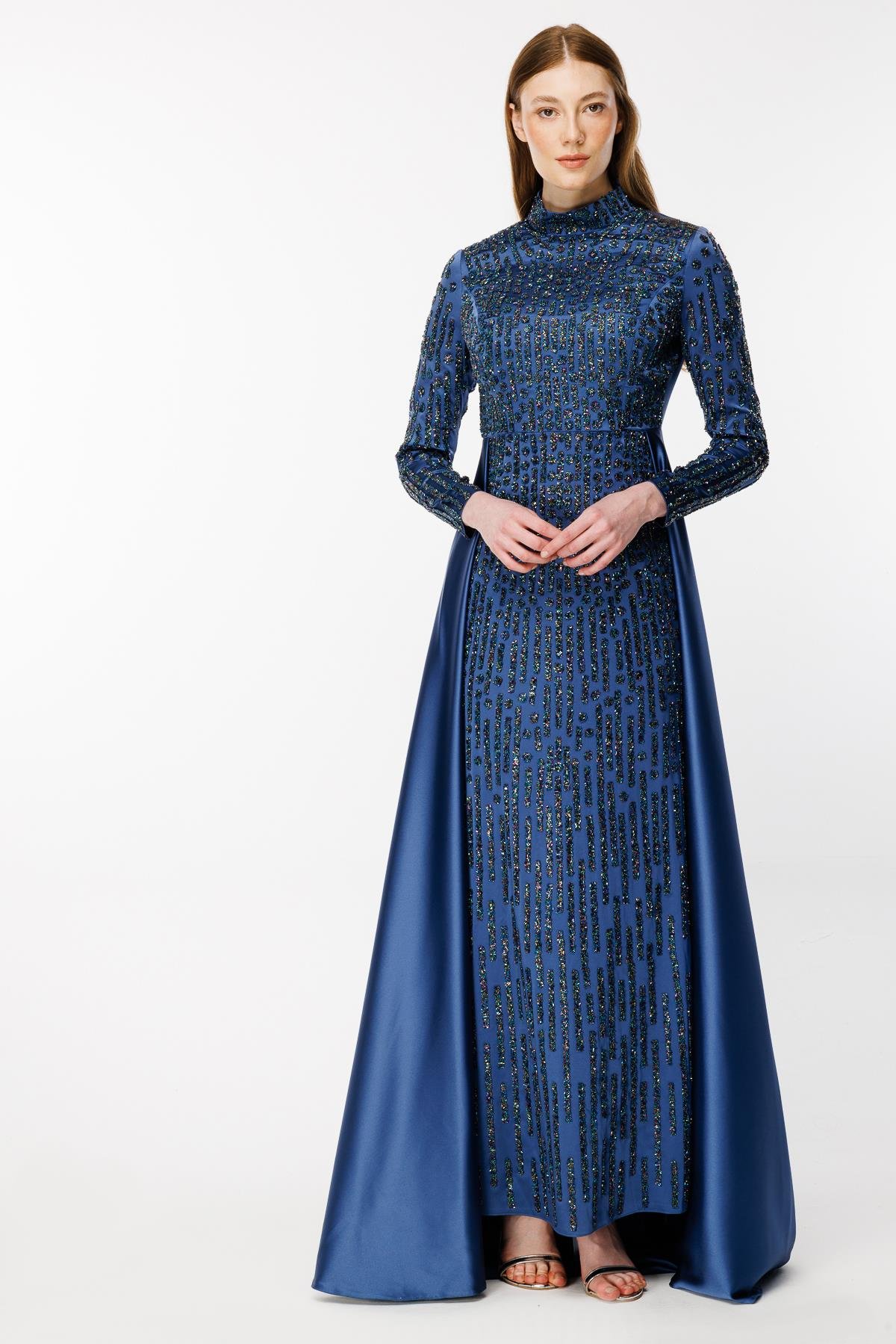 Kolları Ve Önü Taş İşlemeli Uzun Abiye - MAVİ