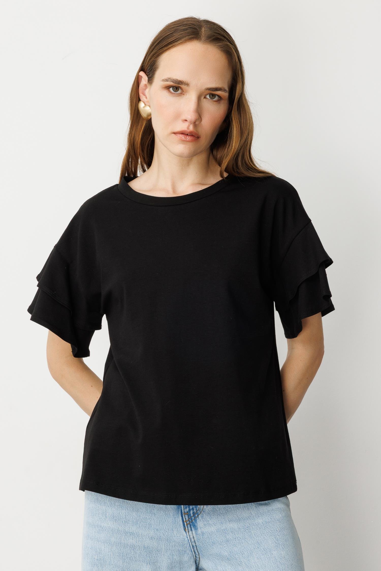 Kolları Volanlı Tişört-SİYAH