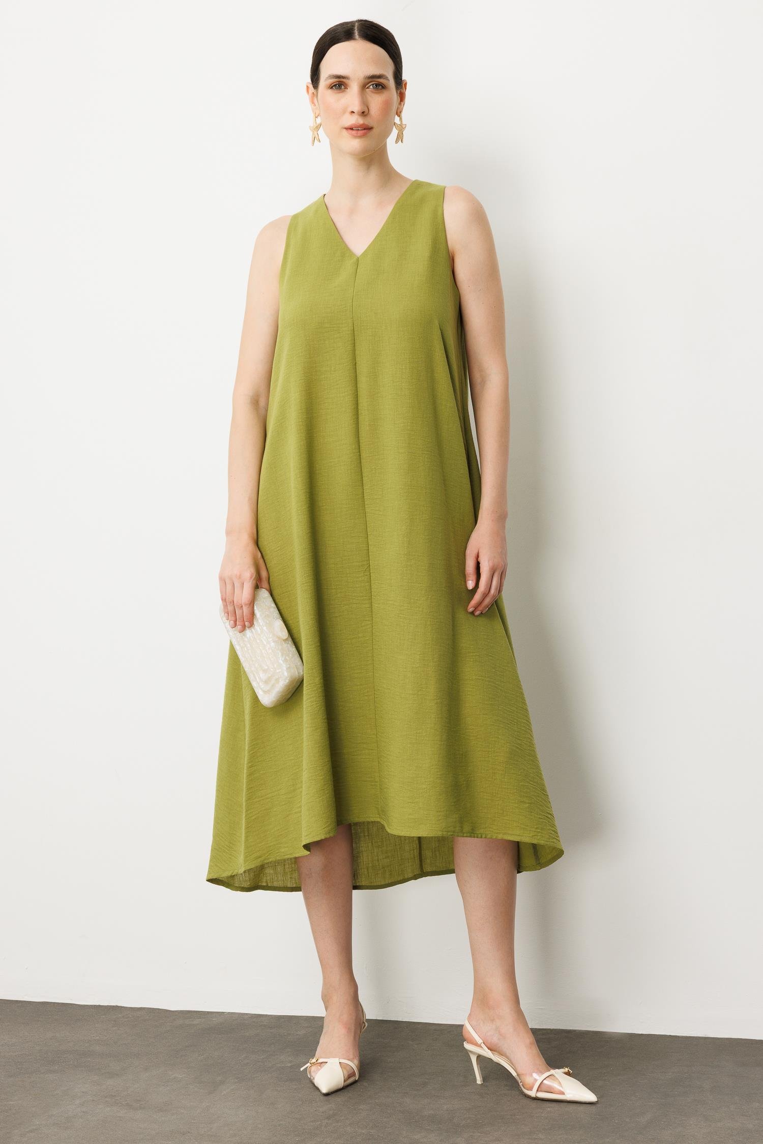 Kolsuz V Yaka Rahat Kesim Elbise-YEŞİL