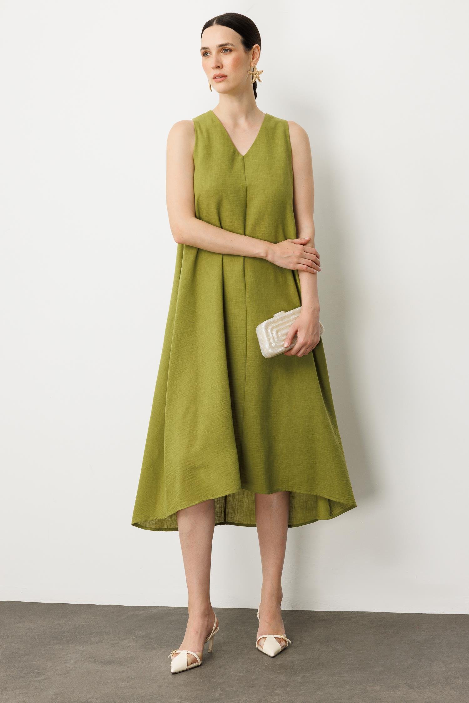 Kolsuz V Yaka Rahat Kesim Elbise-YEŞİL