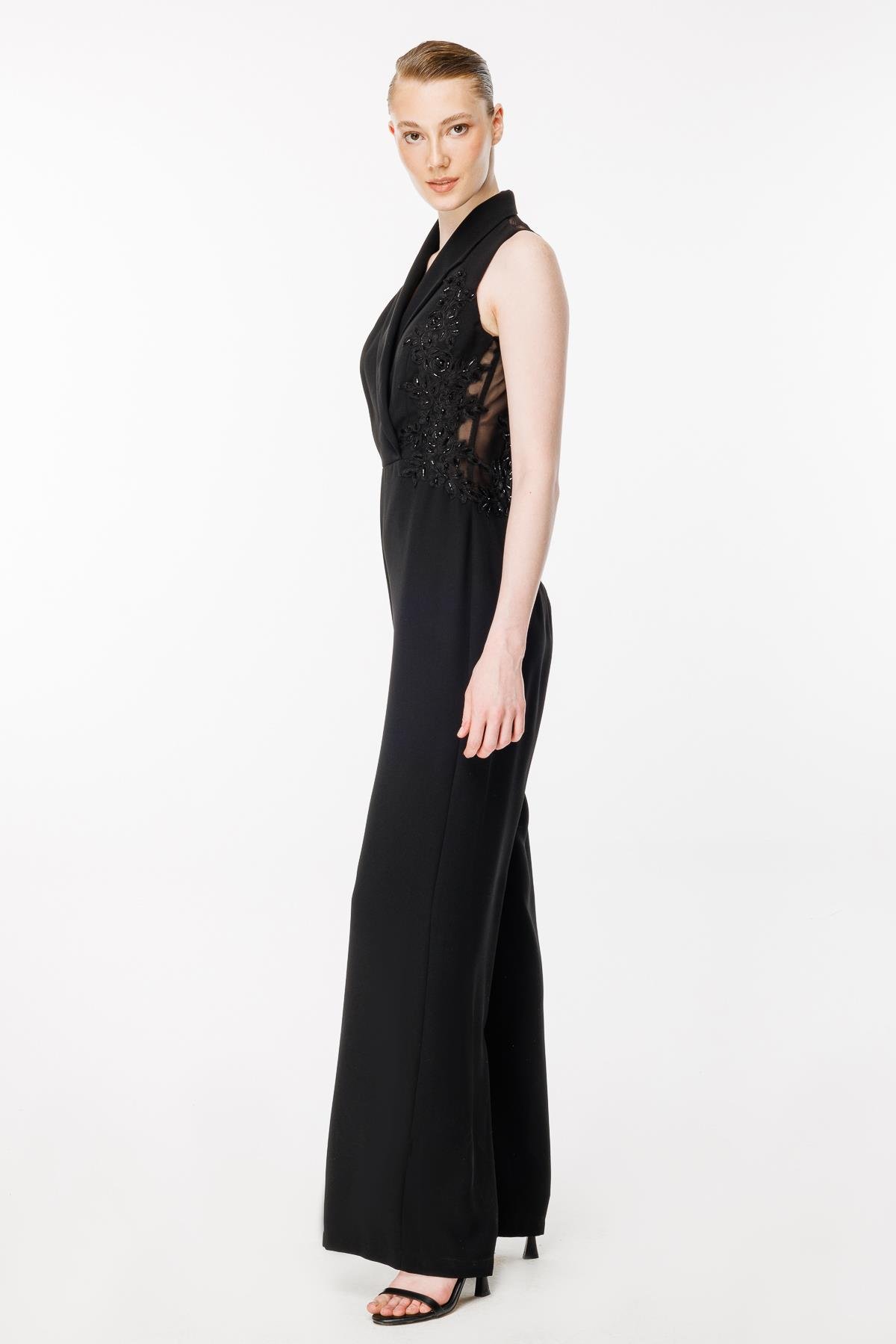 Kruvaze Yaka Güpür Detaylı Abiye Tulum - SİYAH