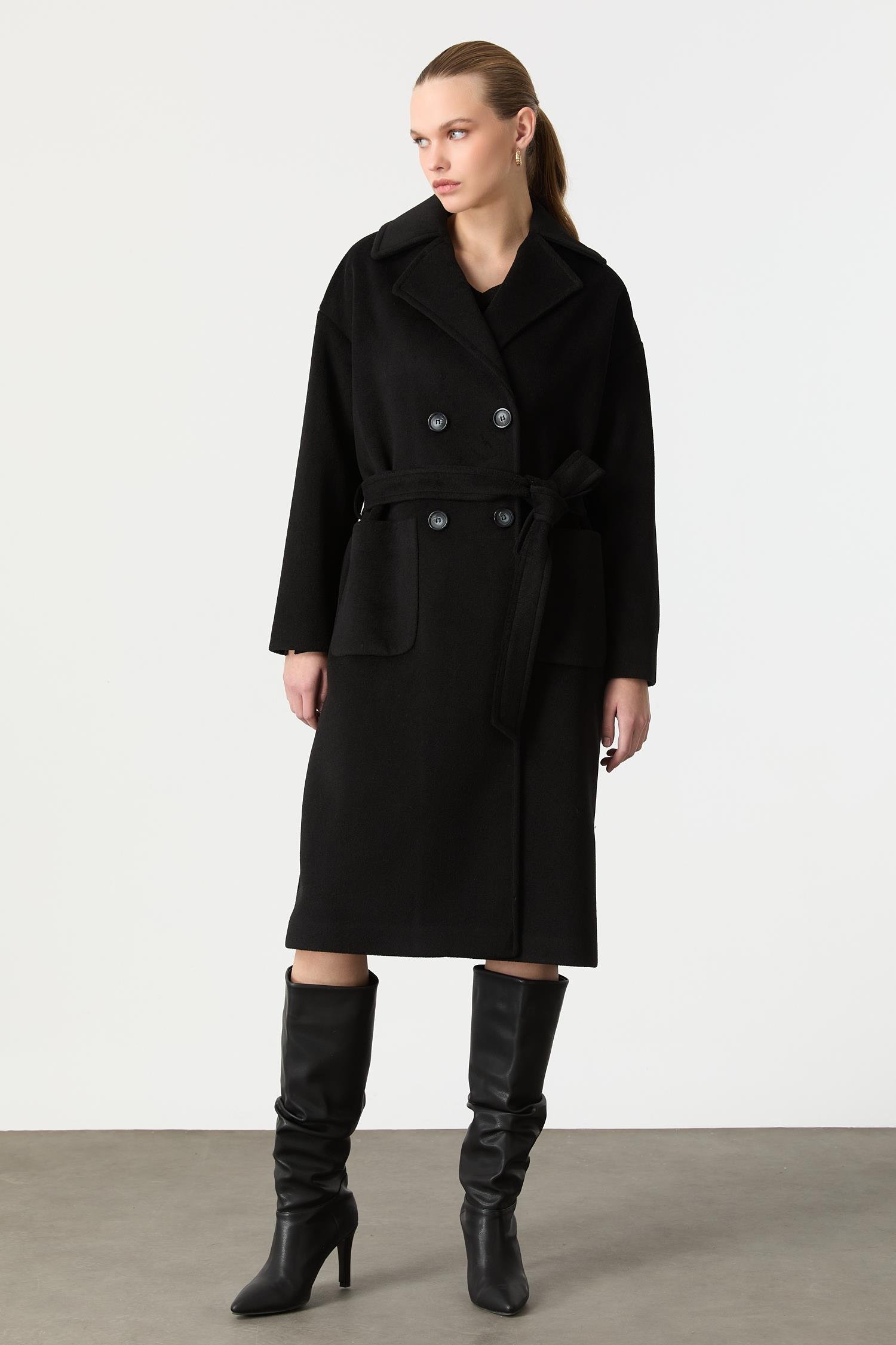 Kuşak Detaylı Cepli Kaşe Kaban-SİYAH