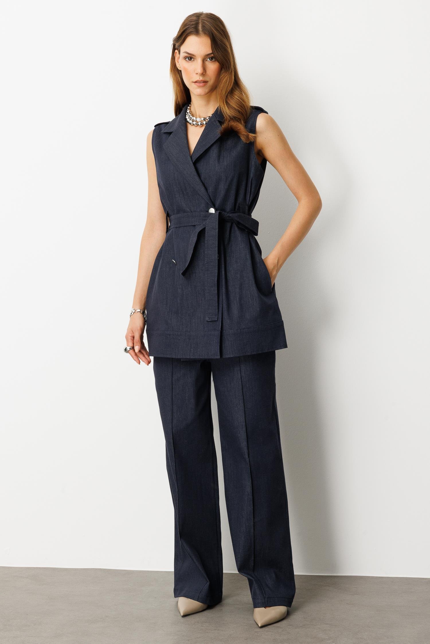 Kuşak Detaylı Kot Yelek-LACI