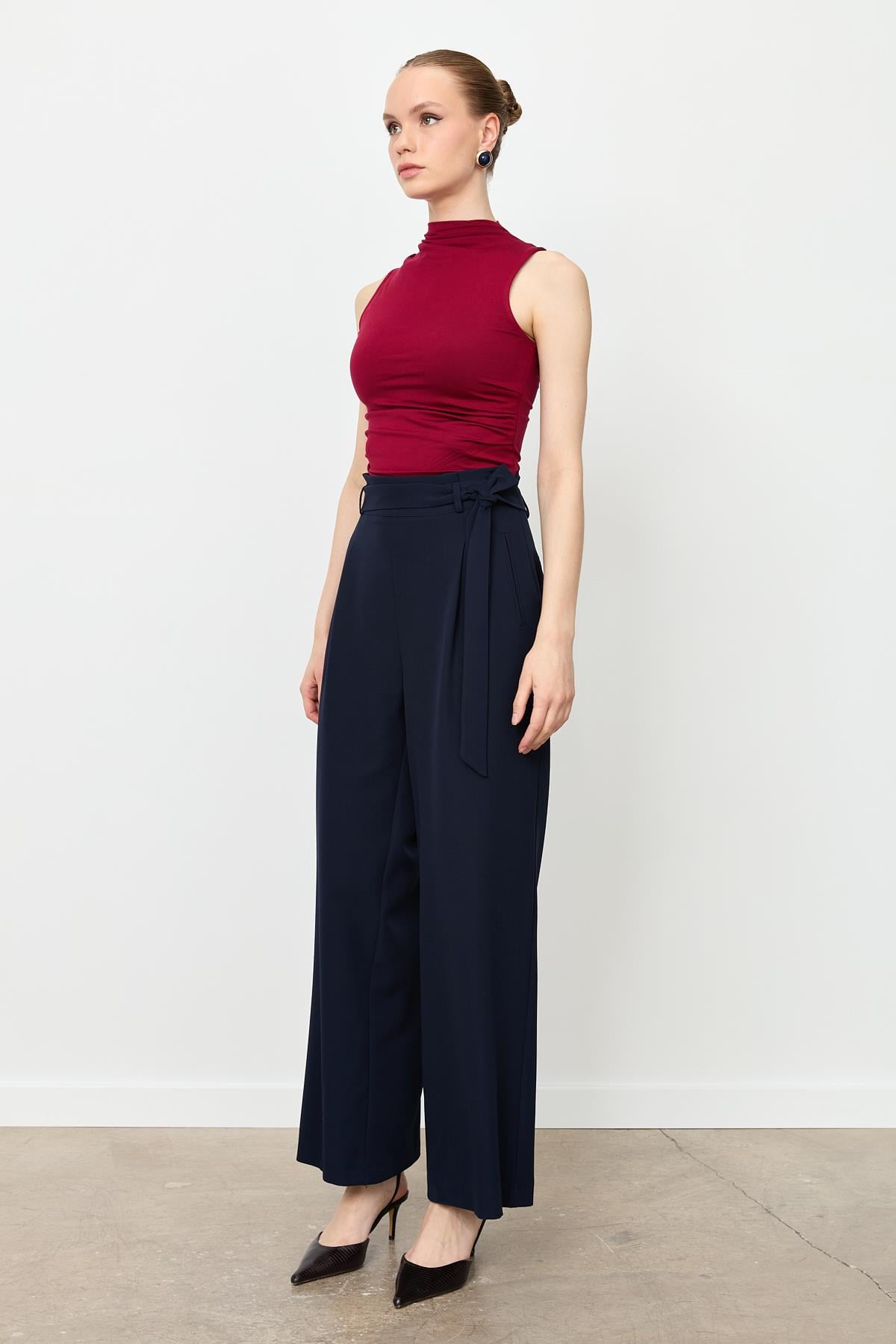 Kuşak Detaylı Pantolon-LACI