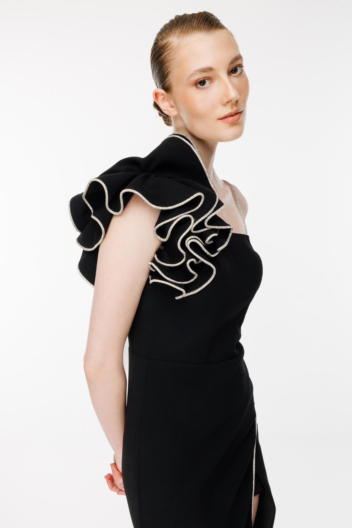 Omuz Ve Eteği Taş İşlemeli Krep Abiye - SİYAH