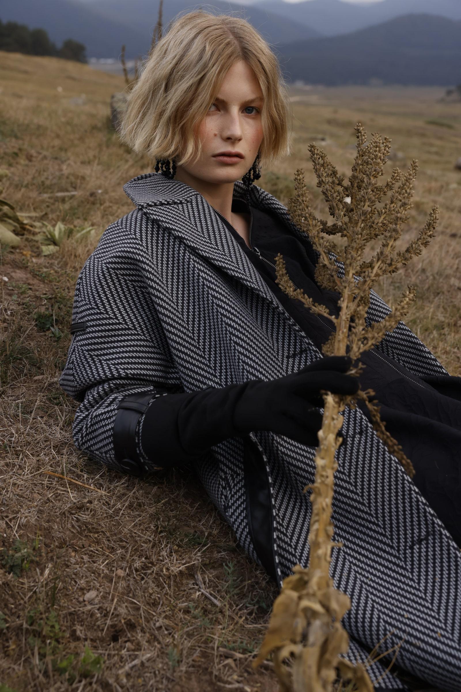 Oversize Zigzag Desen Kaban-SİYAH