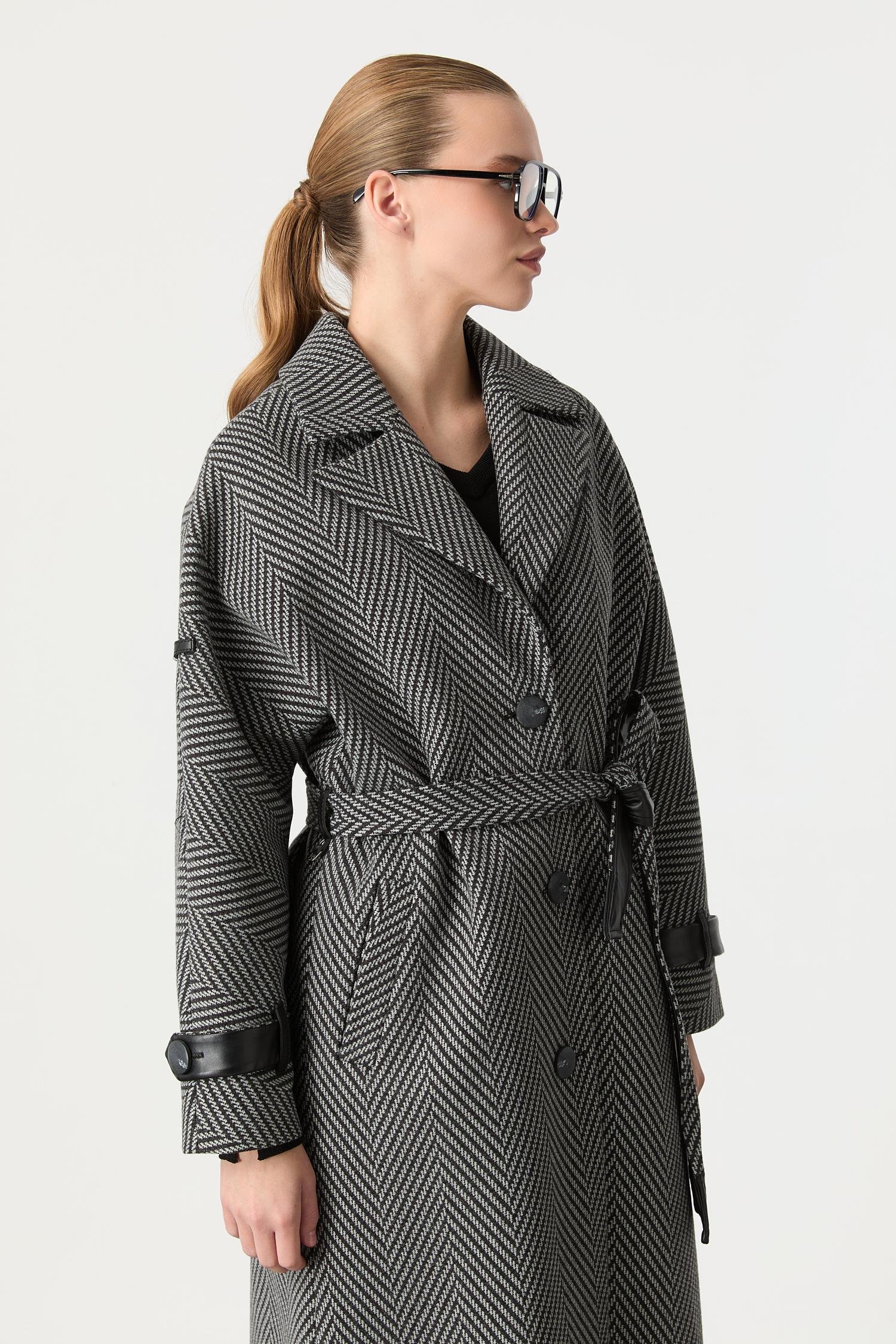 Oversize Zigzag Desen Kaban-SİYAH