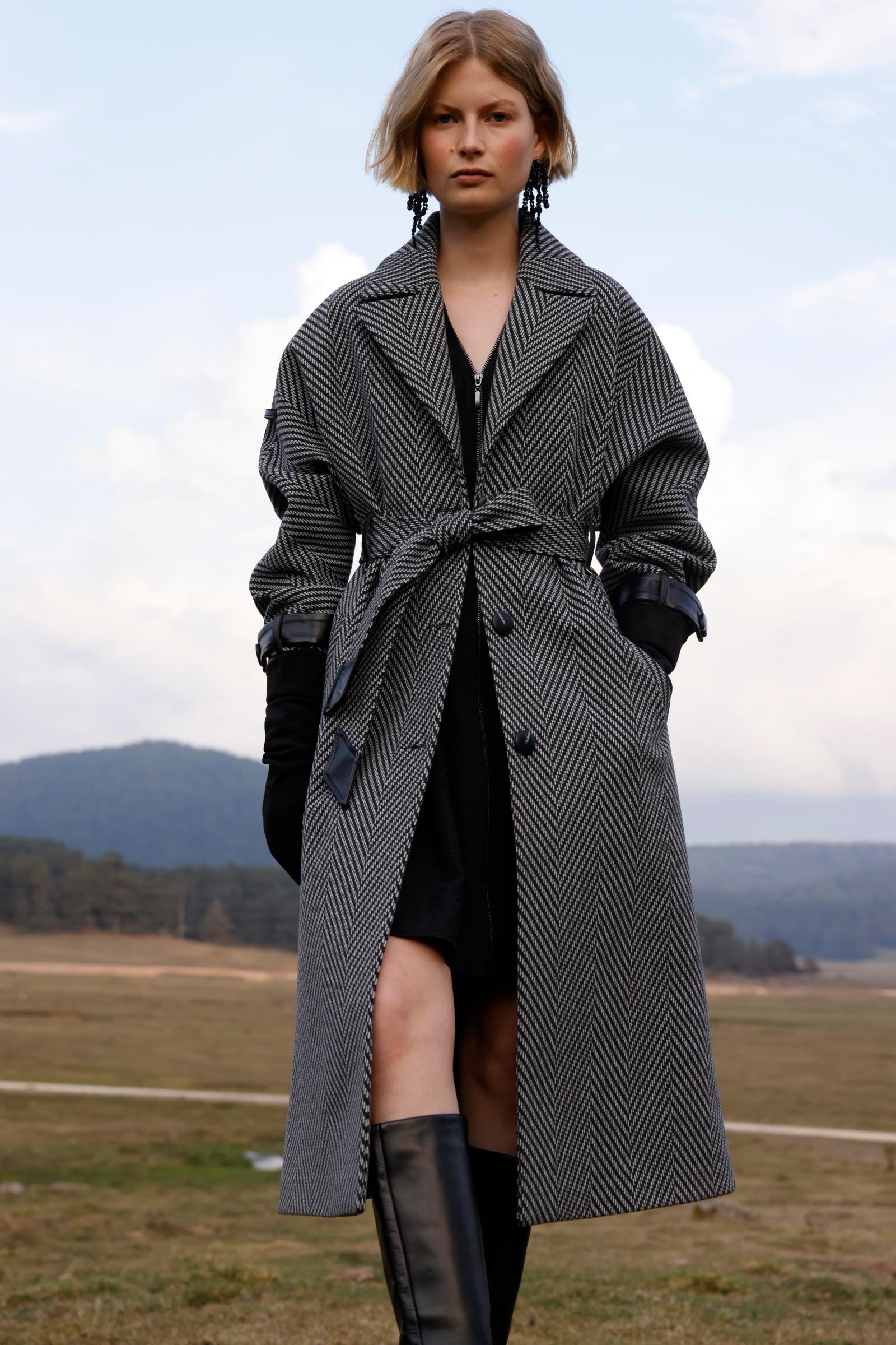 Oversize Zigzag Desen Kaban-SİYAH