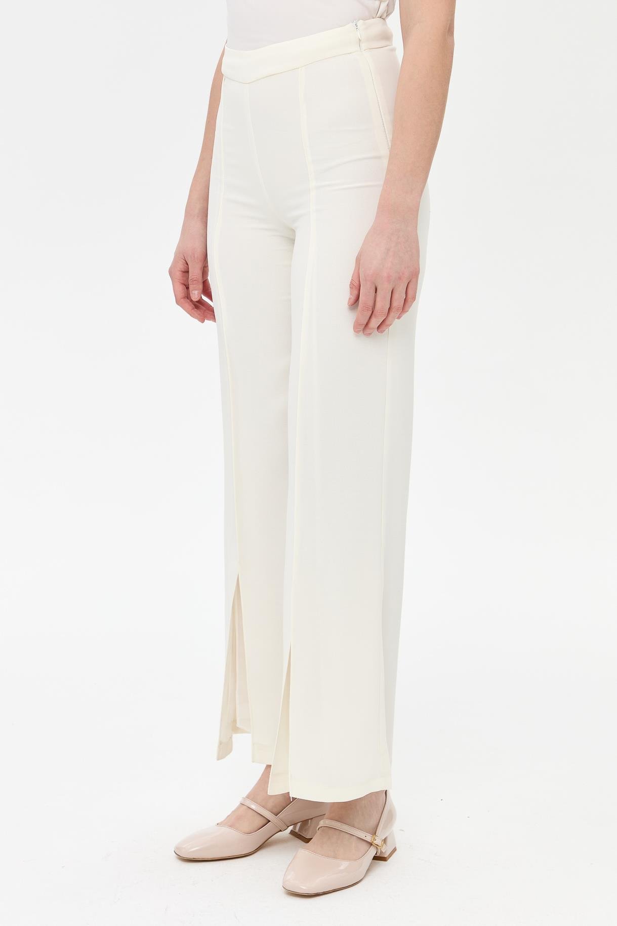 Paça Yırtmaçlı Nervür Detaylı Pantolon - KEMIK