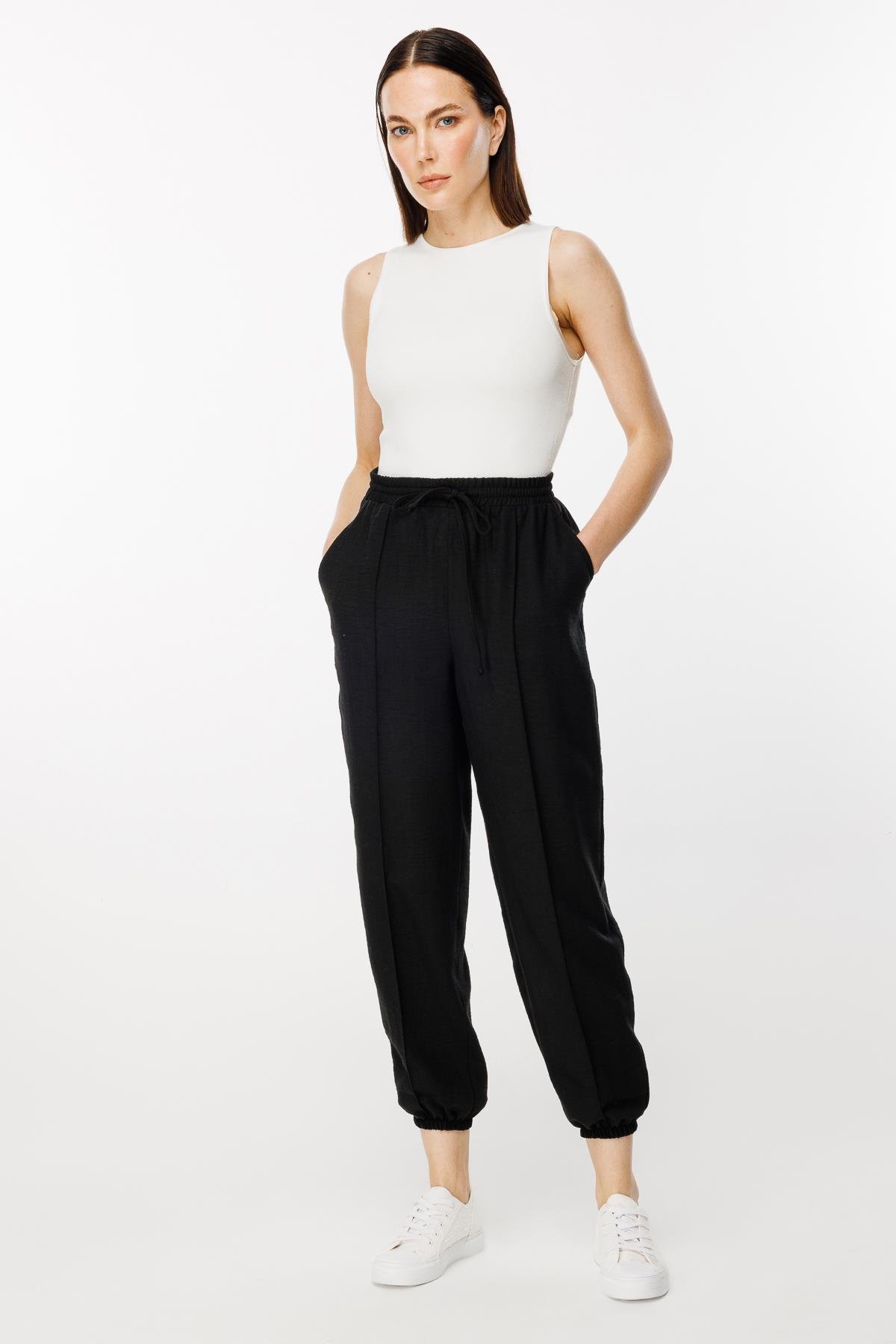 Paçası Lastikli Nervür Detaylı Keten Pantolon - SİYAH