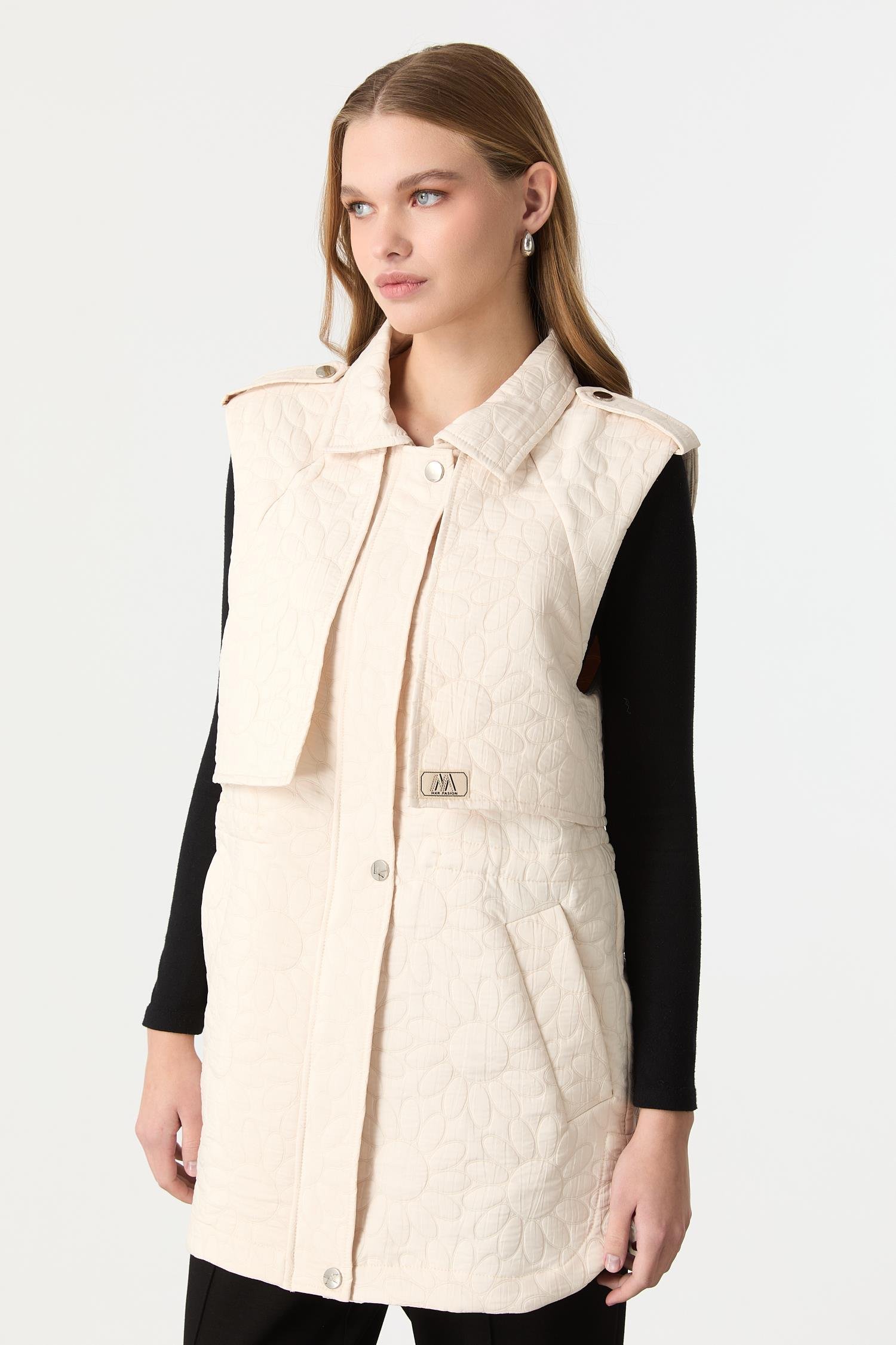 Pelerin Detaylı Kapitone Yelek-KREM