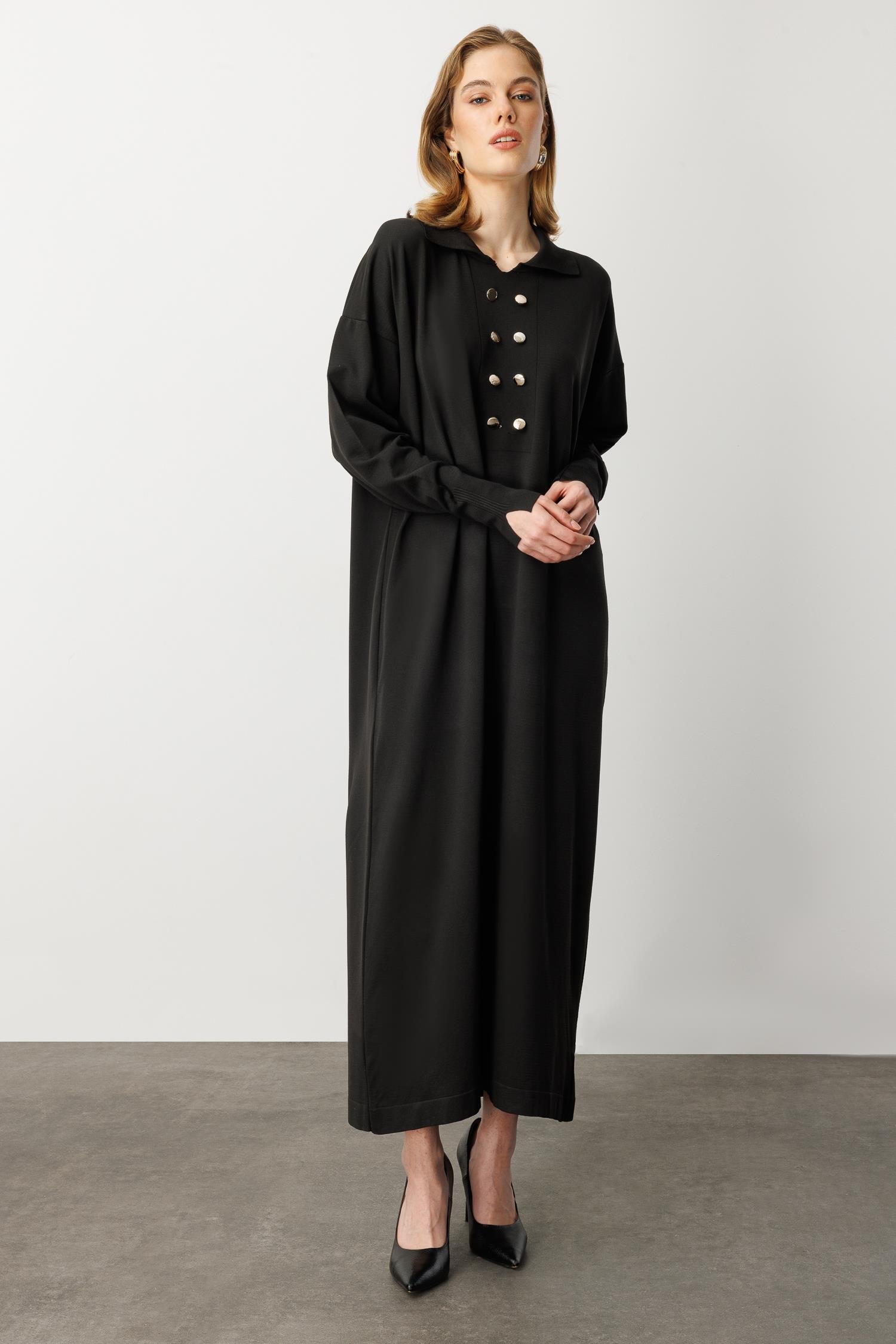 Polo Yaka Düğme Detaylı Uzun Elbise-SİYAH