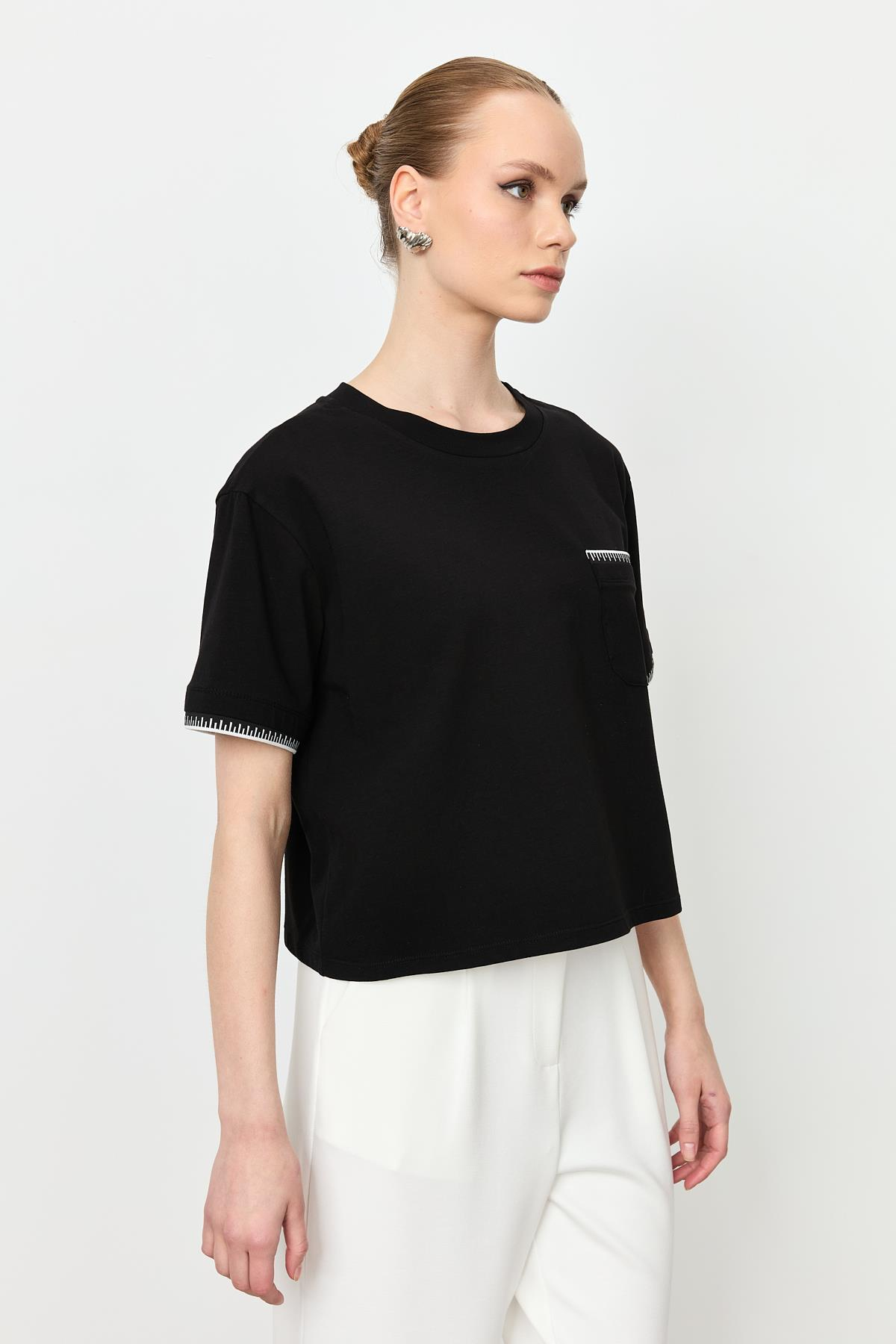 Ribana Detay Pamuklu Bluz-SİYAH