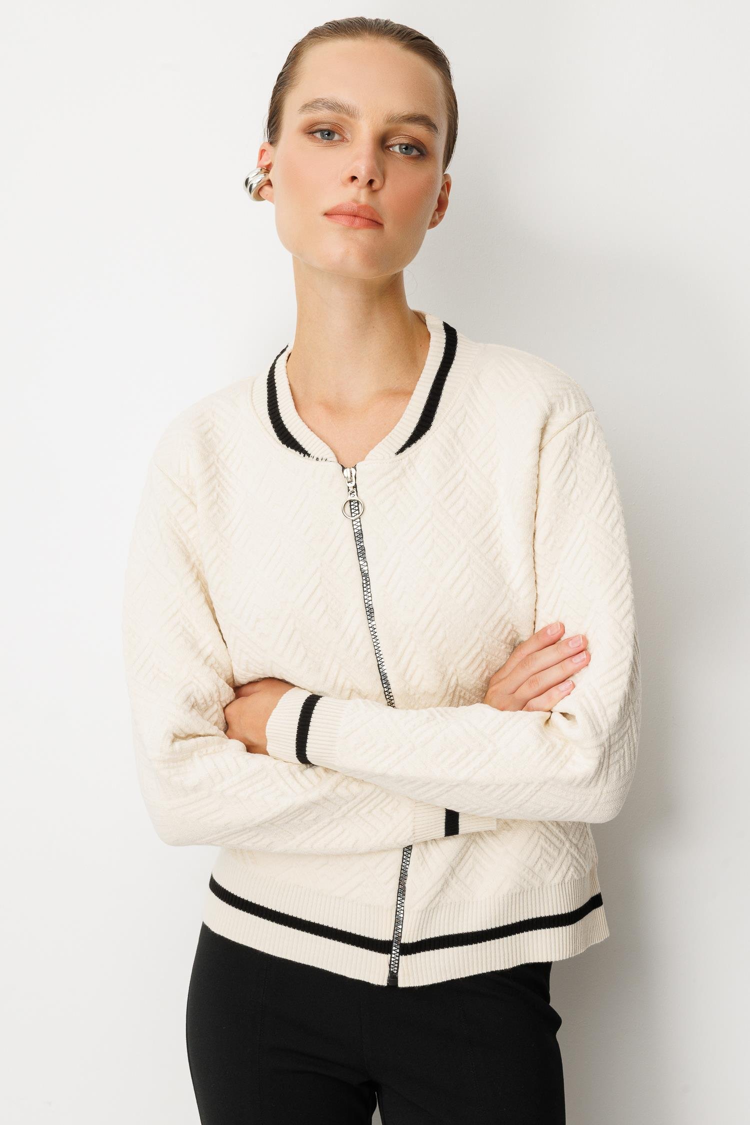 Ribana Detaylı Fermuarlı Triko Hırka-EKRU