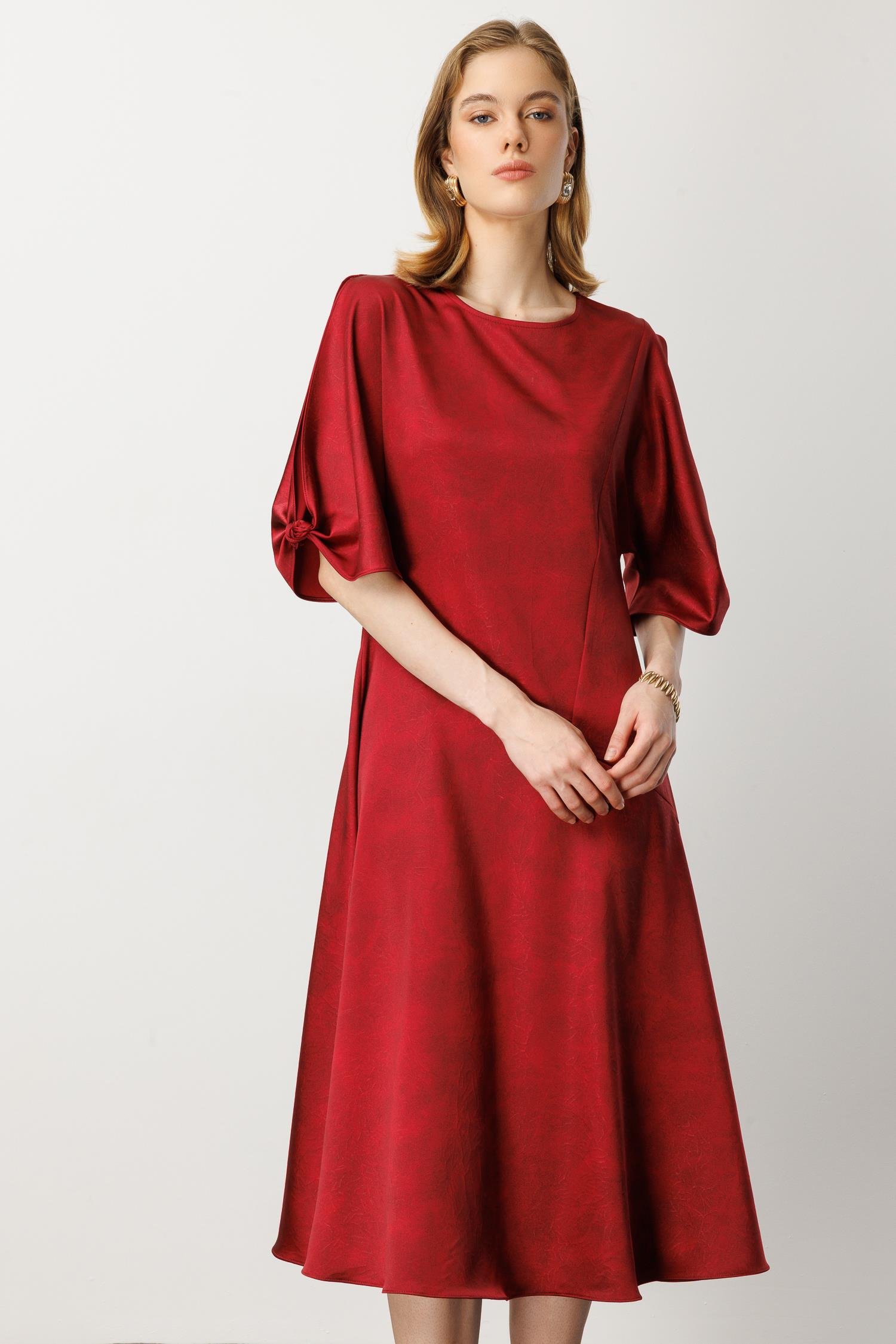 Saten Görünüm Kol Detaylı Elbise-BORDO