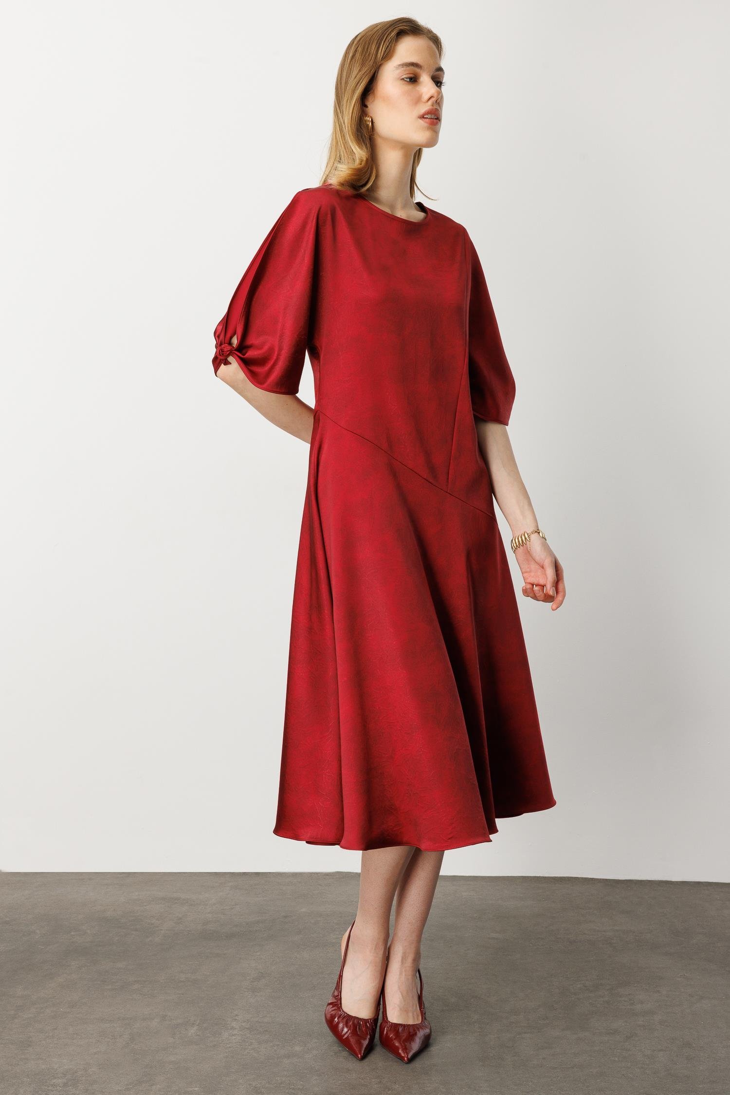 Saten Görünüm Kol Detaylı Elbise-BORDO