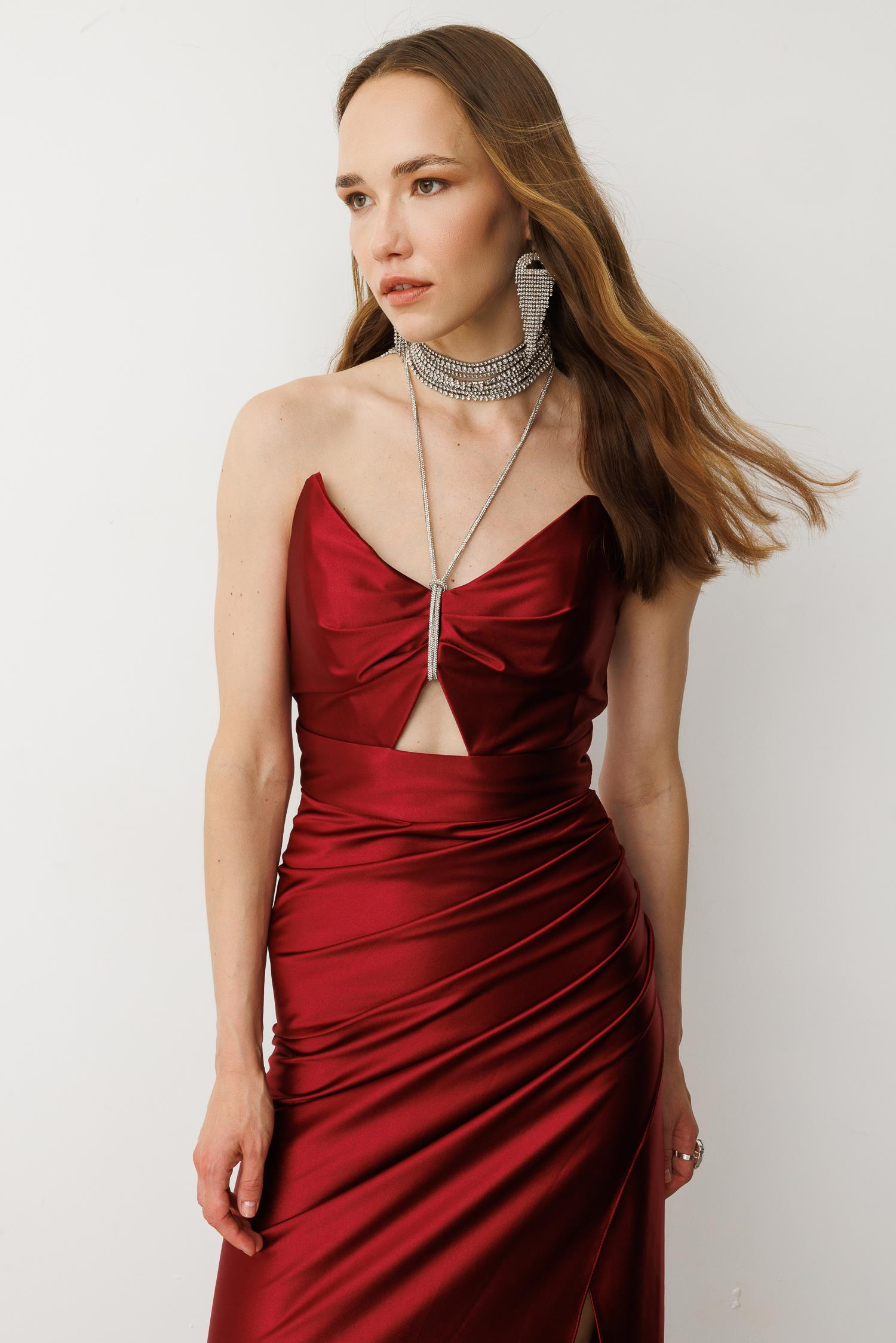 Saten Görünüm Taş Detaylı Abiye Elbise-BORDO