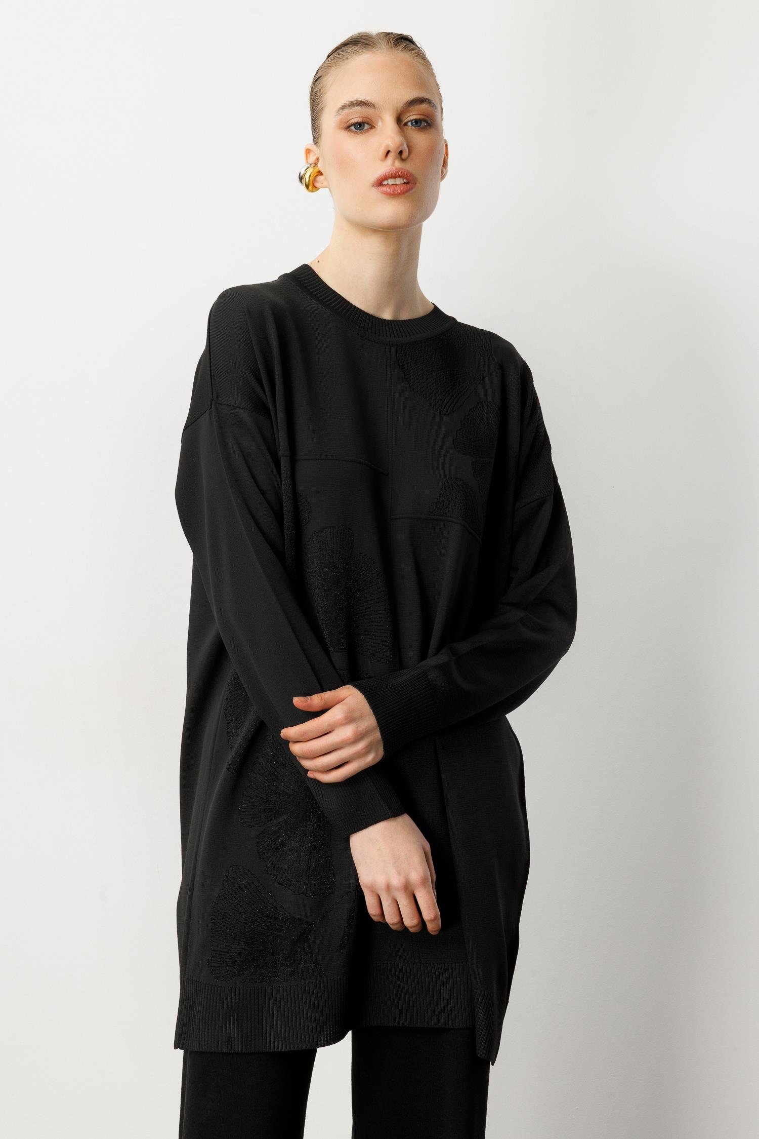 Simli Çiçek Detaylı Triko Tunik-SİYAH