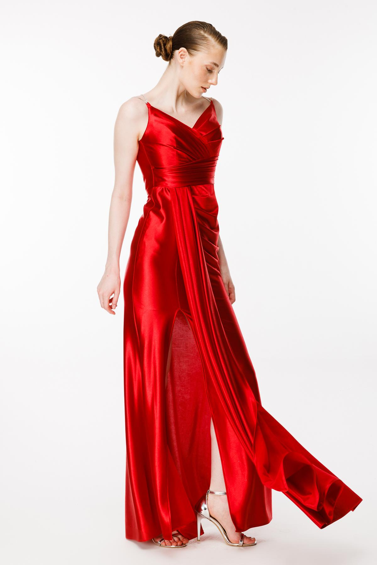 Simli İp Askılı Yırtmaçlı Saten Abiye - KIRMIZI