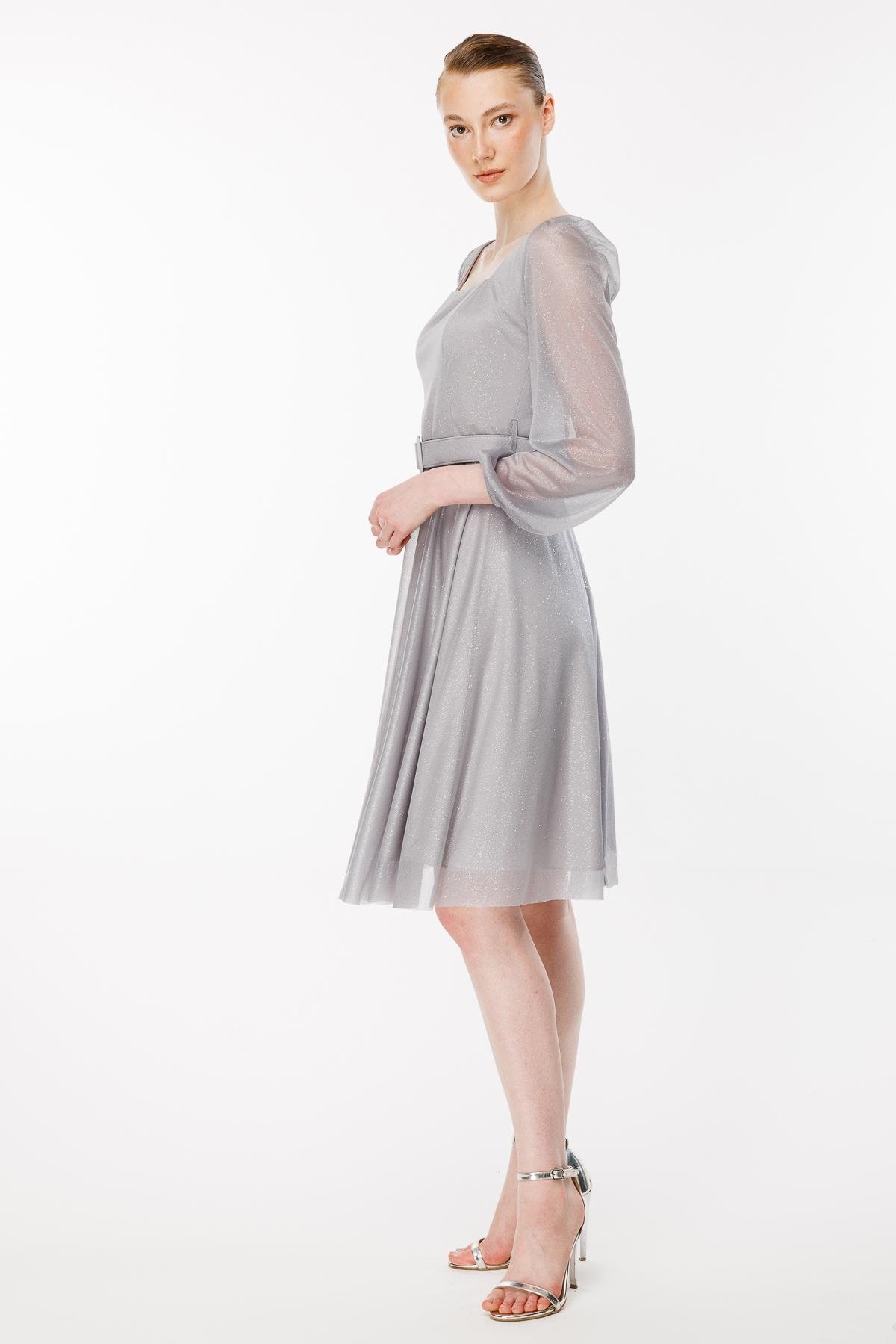 Simli Ve Kemerli Kısa Abiye Elbise - GRİ