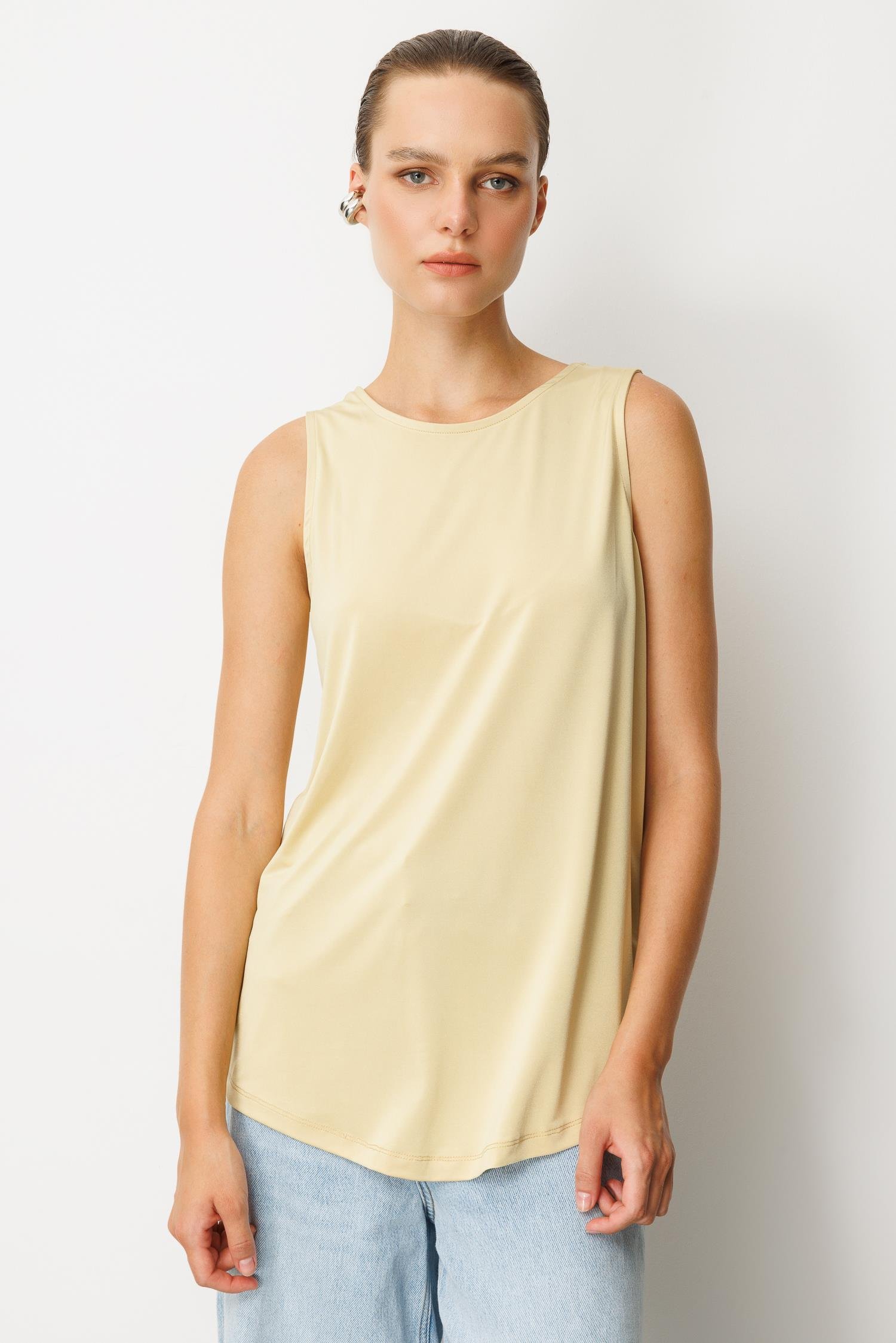 Sırt Detaylı Kolsuz Bluz-SARI