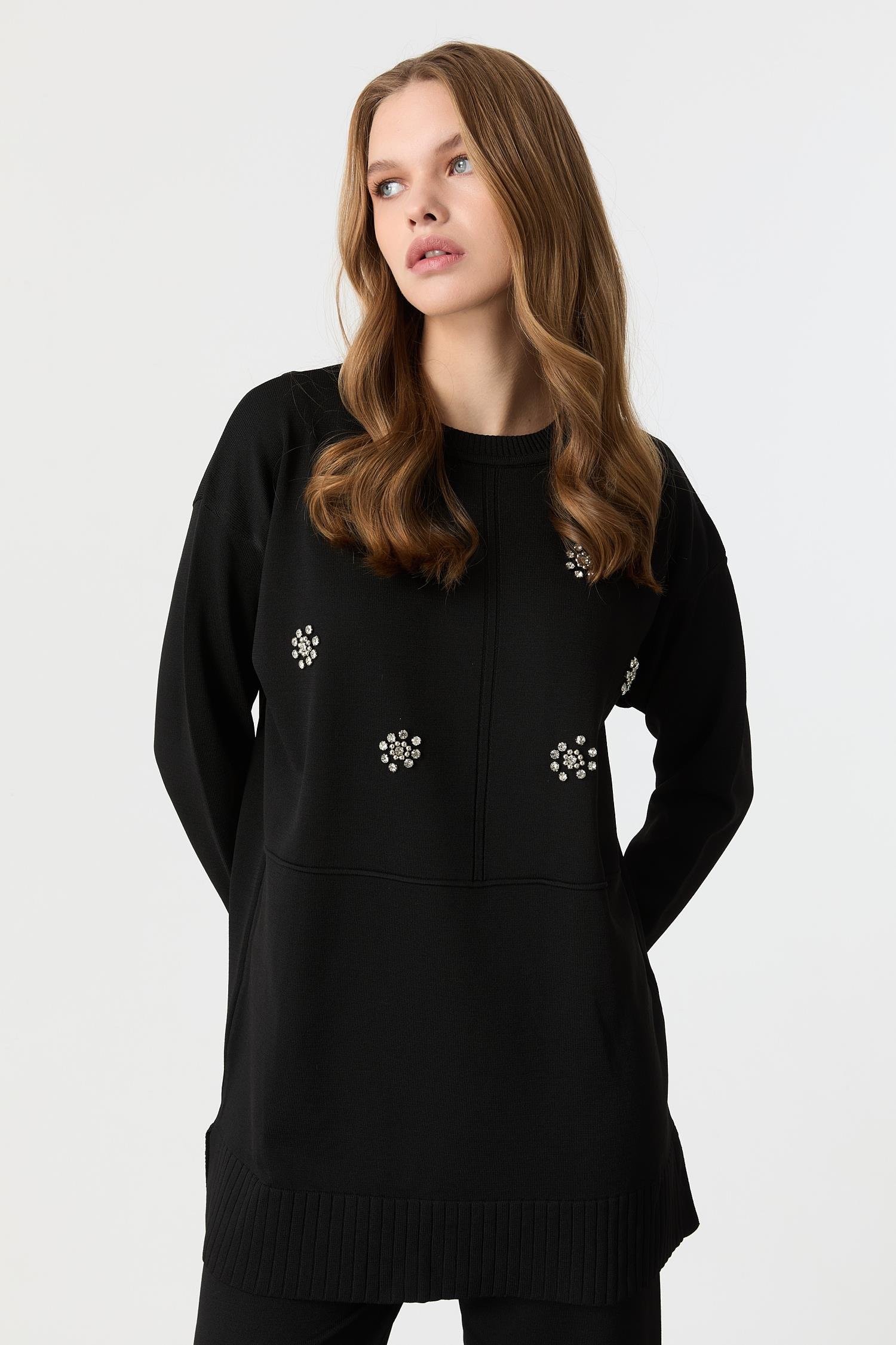 Taş İşleme Detaylı Triko Takım-SİYAH