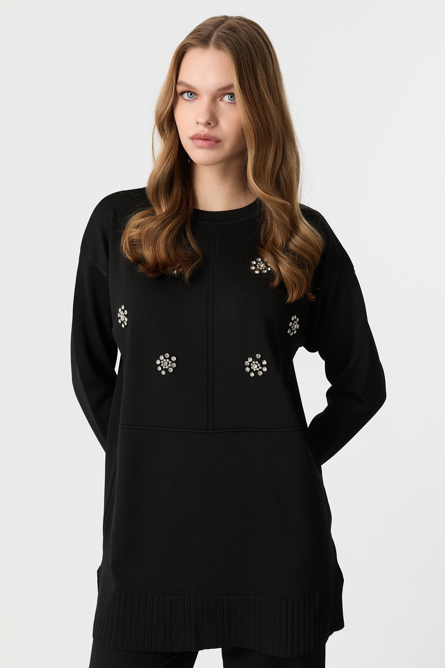 Taş İşleme Detaylı Triko Takım-SİYAH