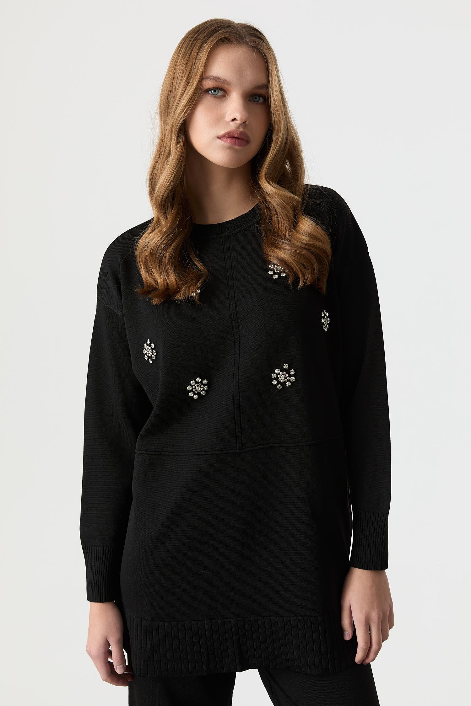 Taş İşleme Detaylı Triko Takım-SİYAH